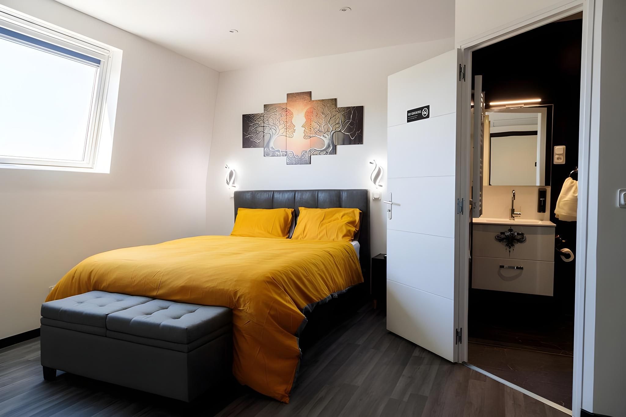 Silver Suite