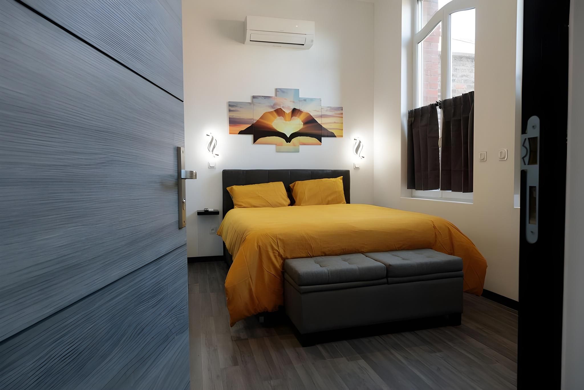 Deluxe Twin Room Type A