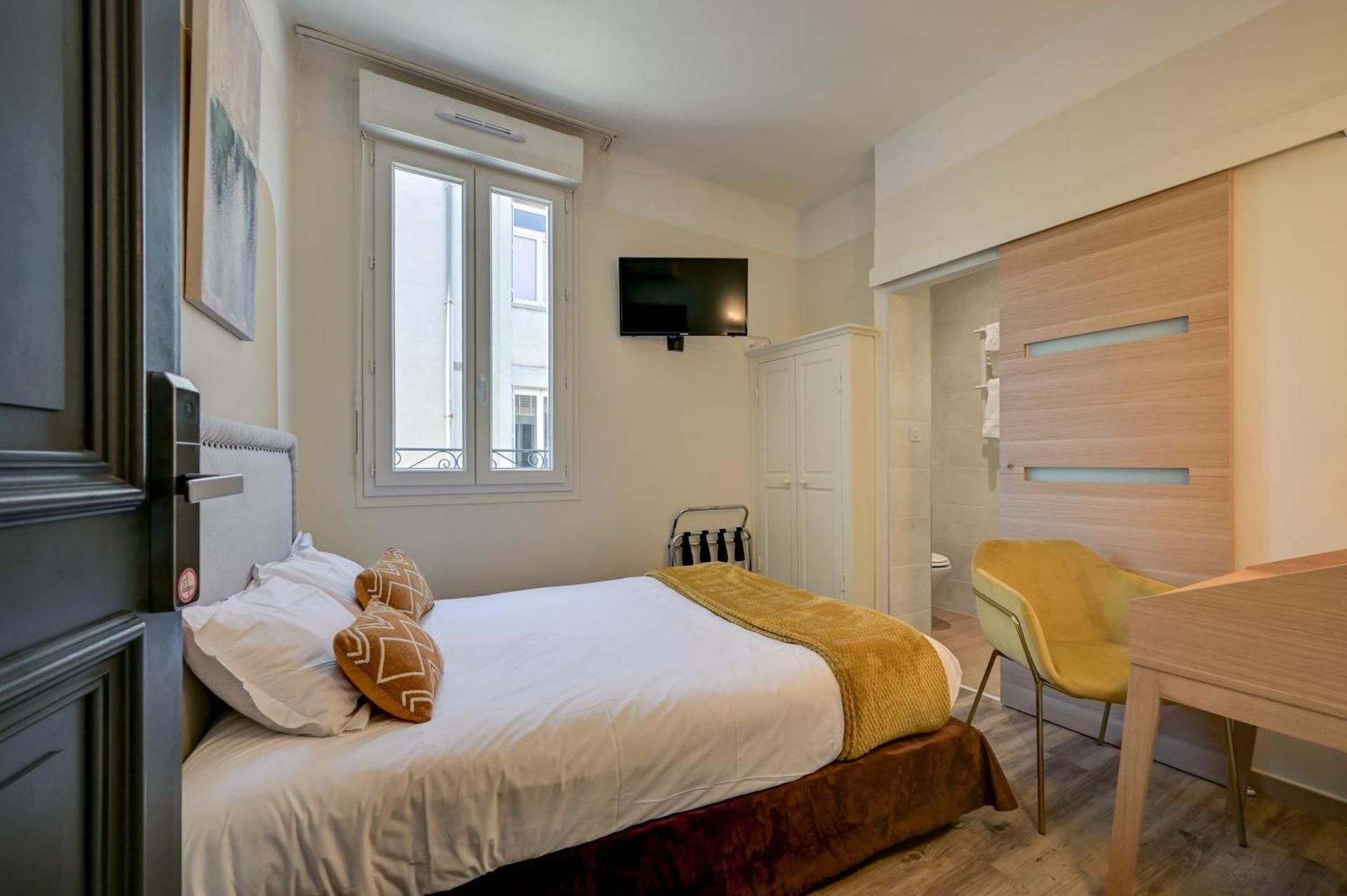 Single Room