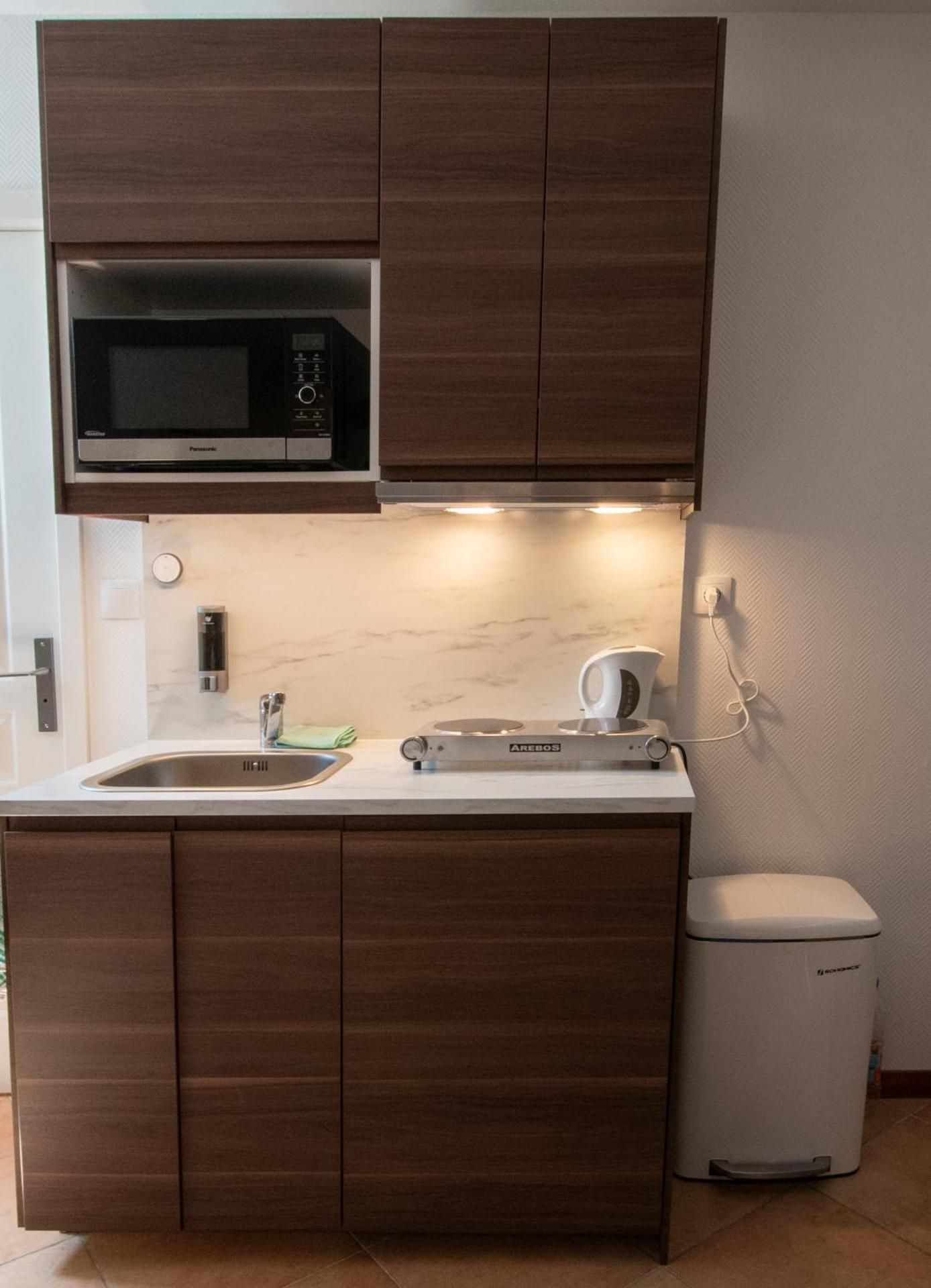 Deluxe King Suite