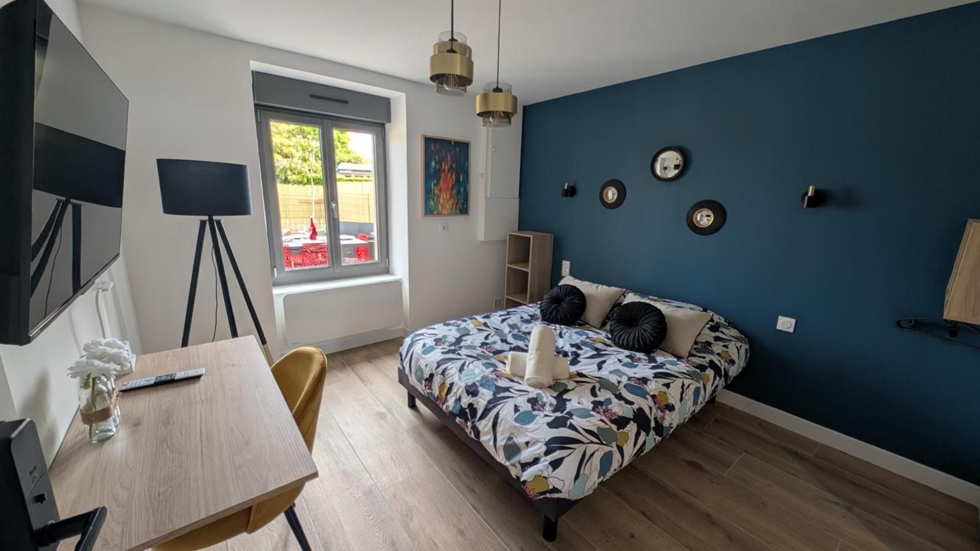 Double Room with Private Bathroom