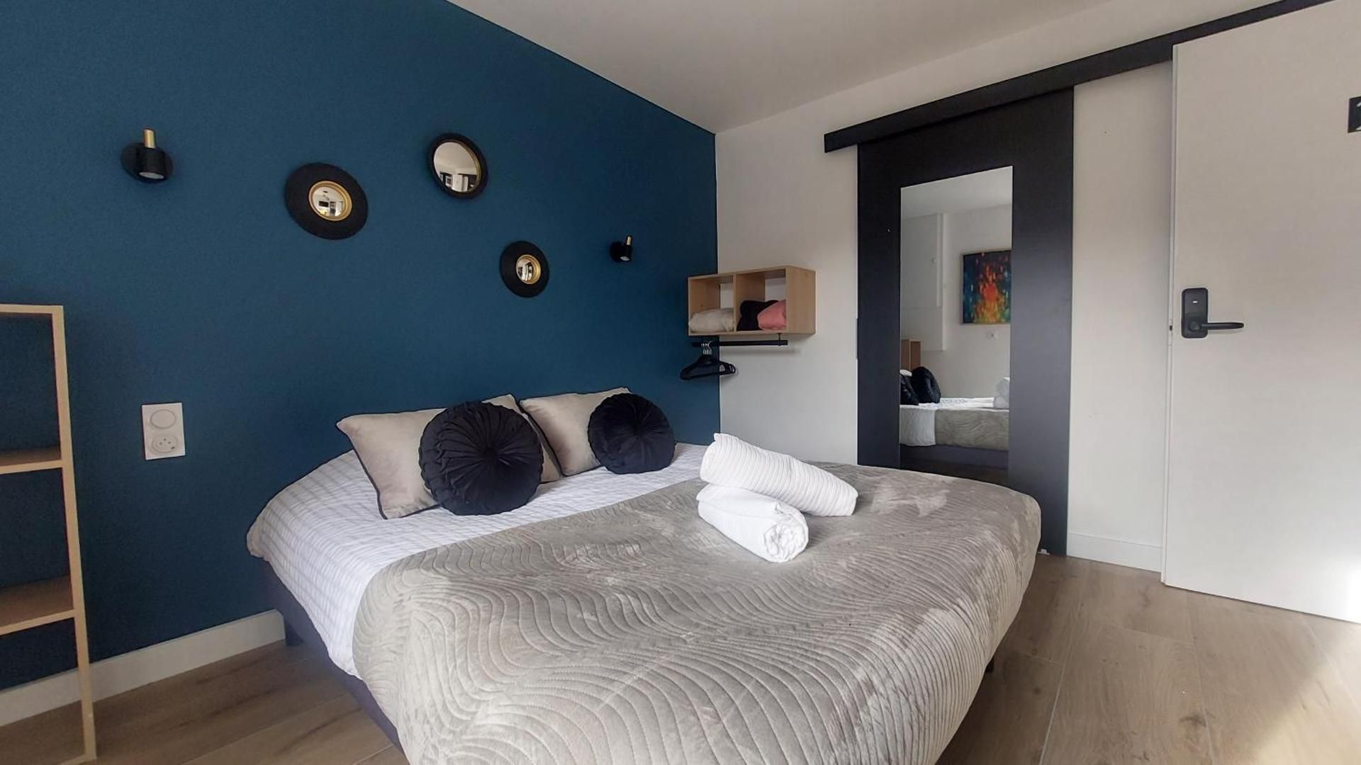 Double Room with Private Bathroom