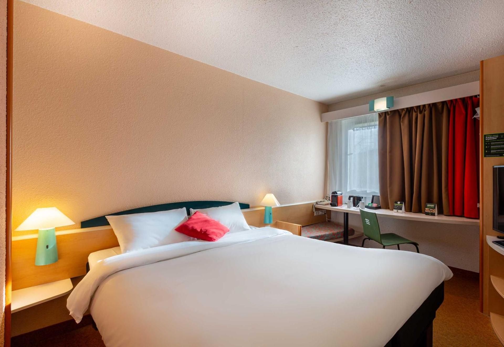 B&B HOTEL Blois Nord Vallee Maillard Double Room - Disability Access 2