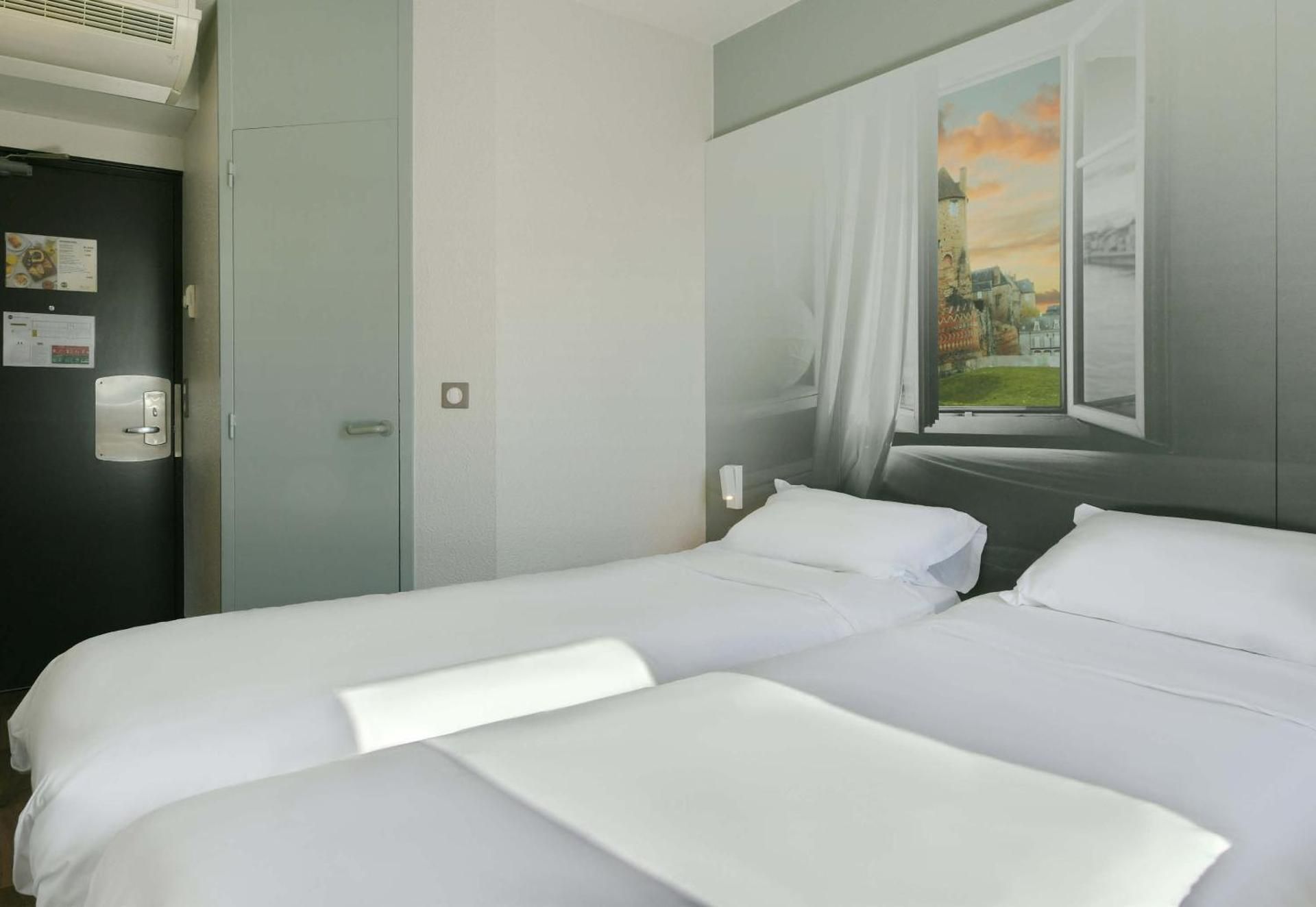 Twin Room - Non-Smoking