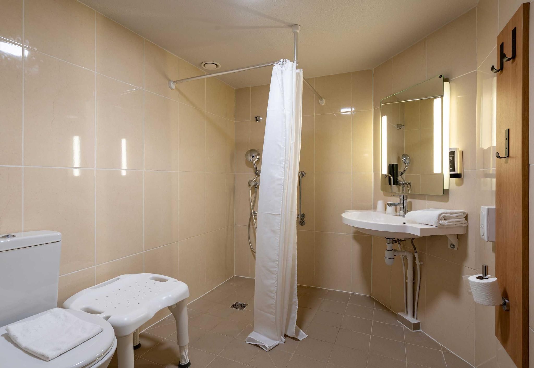 Double Room - Disability Access