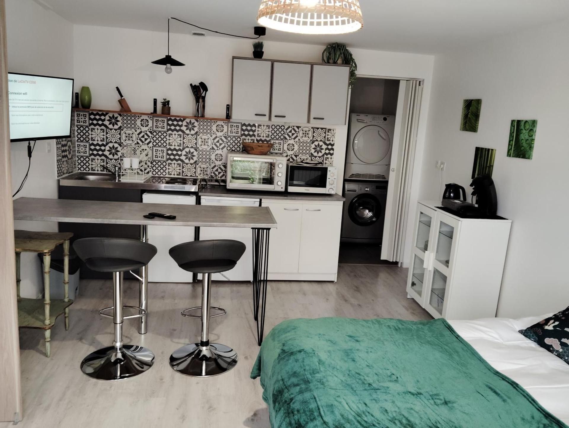 Studio with Terrace