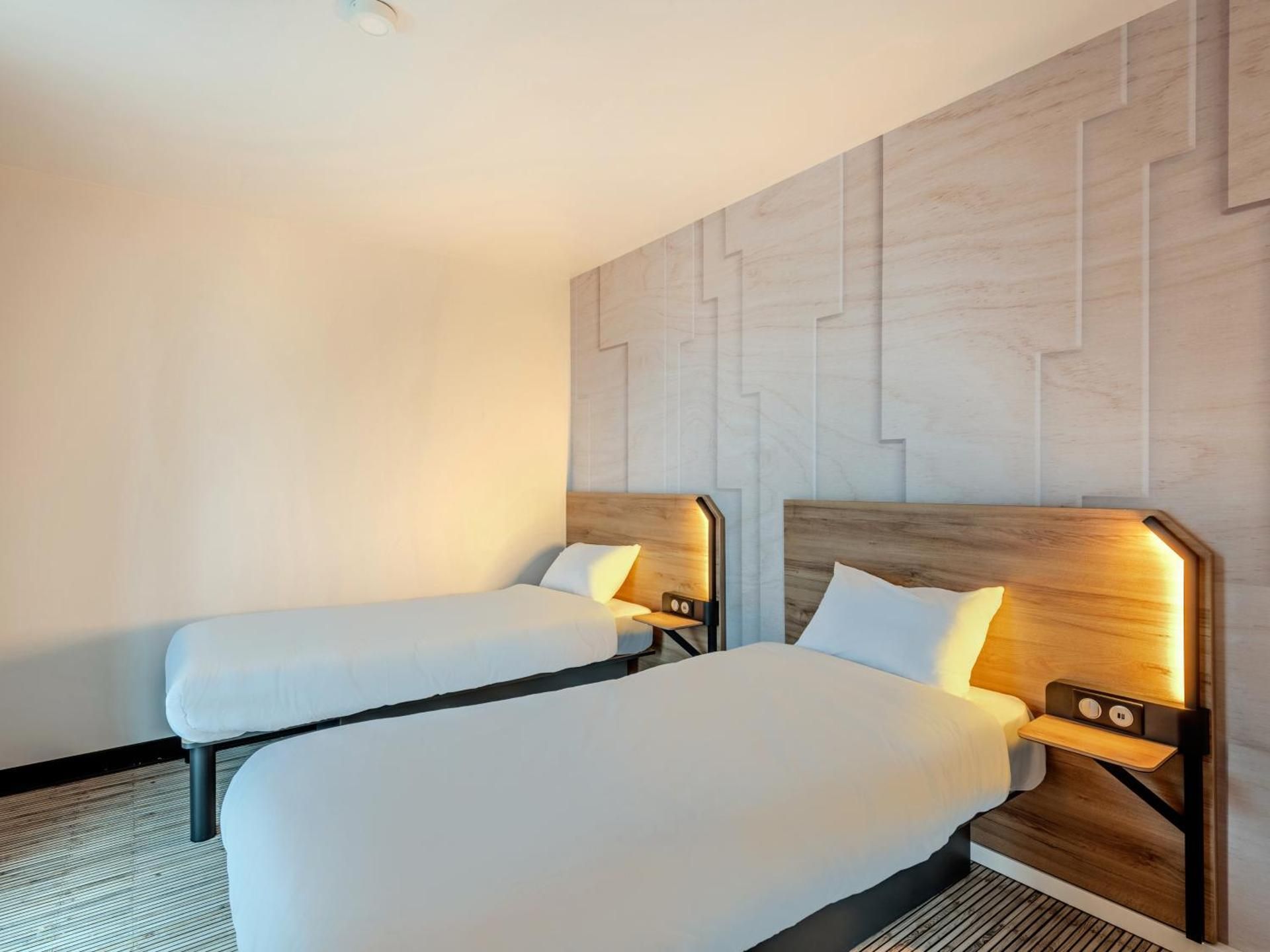 B&B HOTEL Brest Porte de Gouesnou Quadruple Room 2