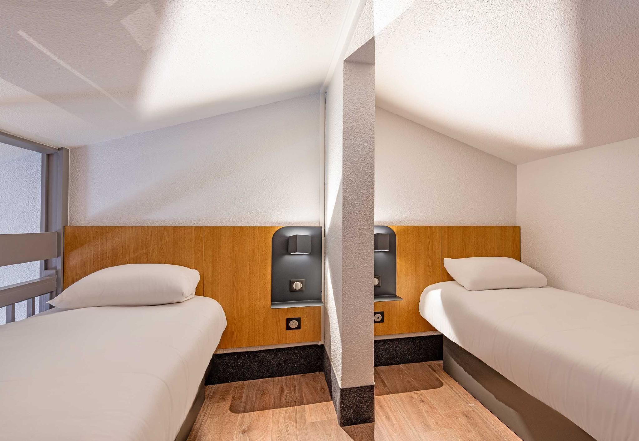 Quadruple Room - Non-Smoking