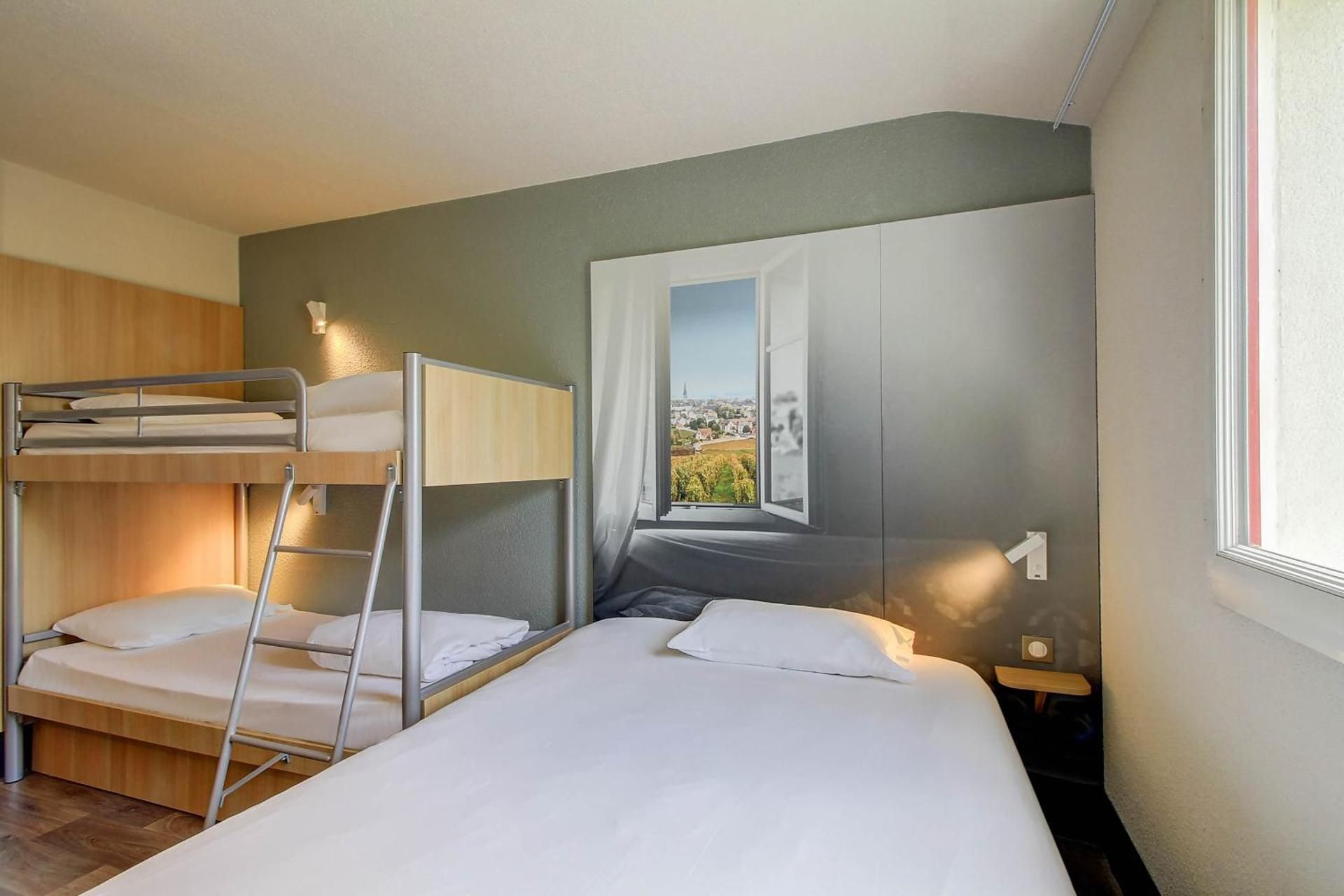 Quadruple Room - Non-Smoking