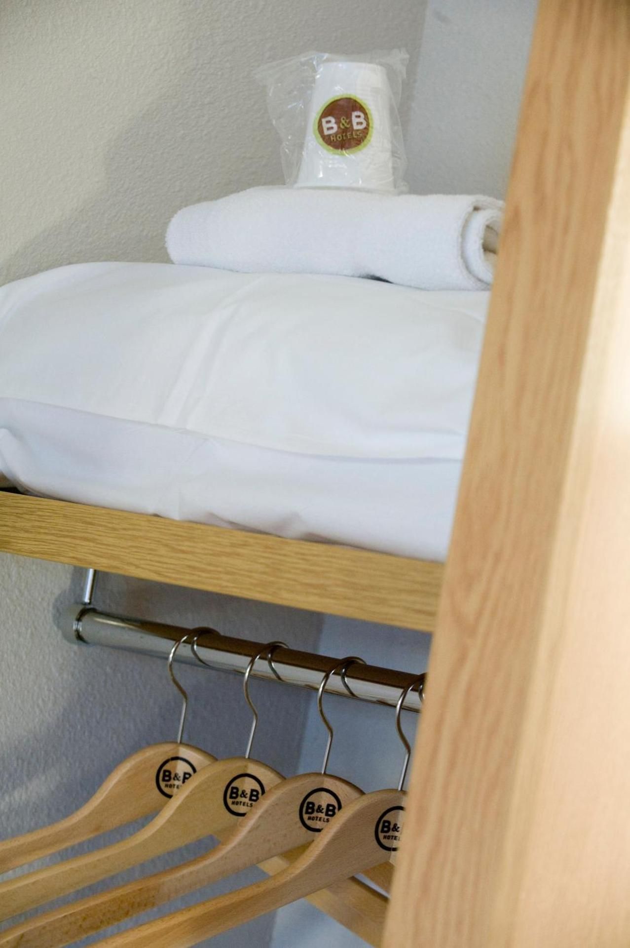 B&B HOTEL Lille Roubaix Campus Gare Double Room - Disability Access 2