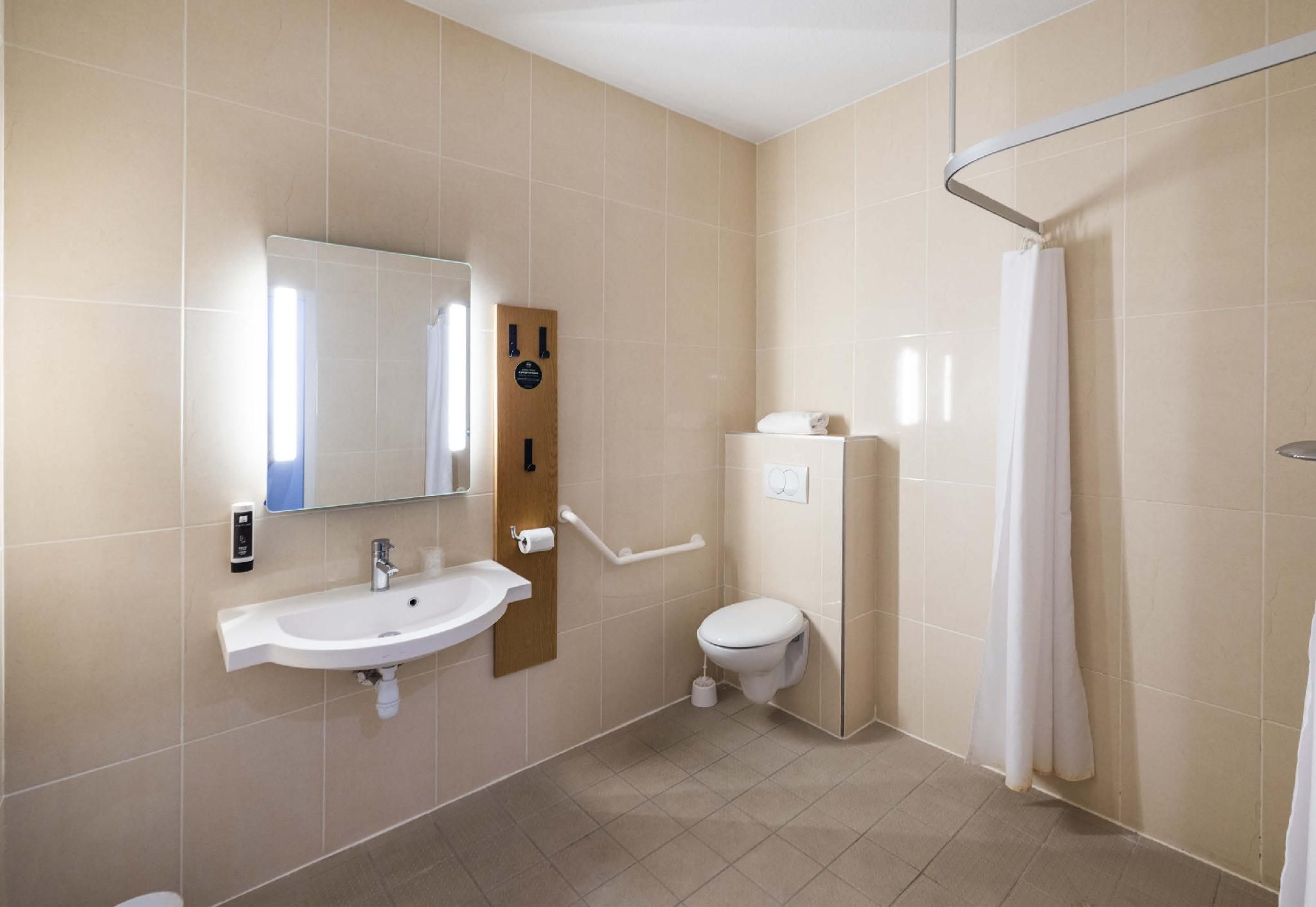 Double Room - Disability Access