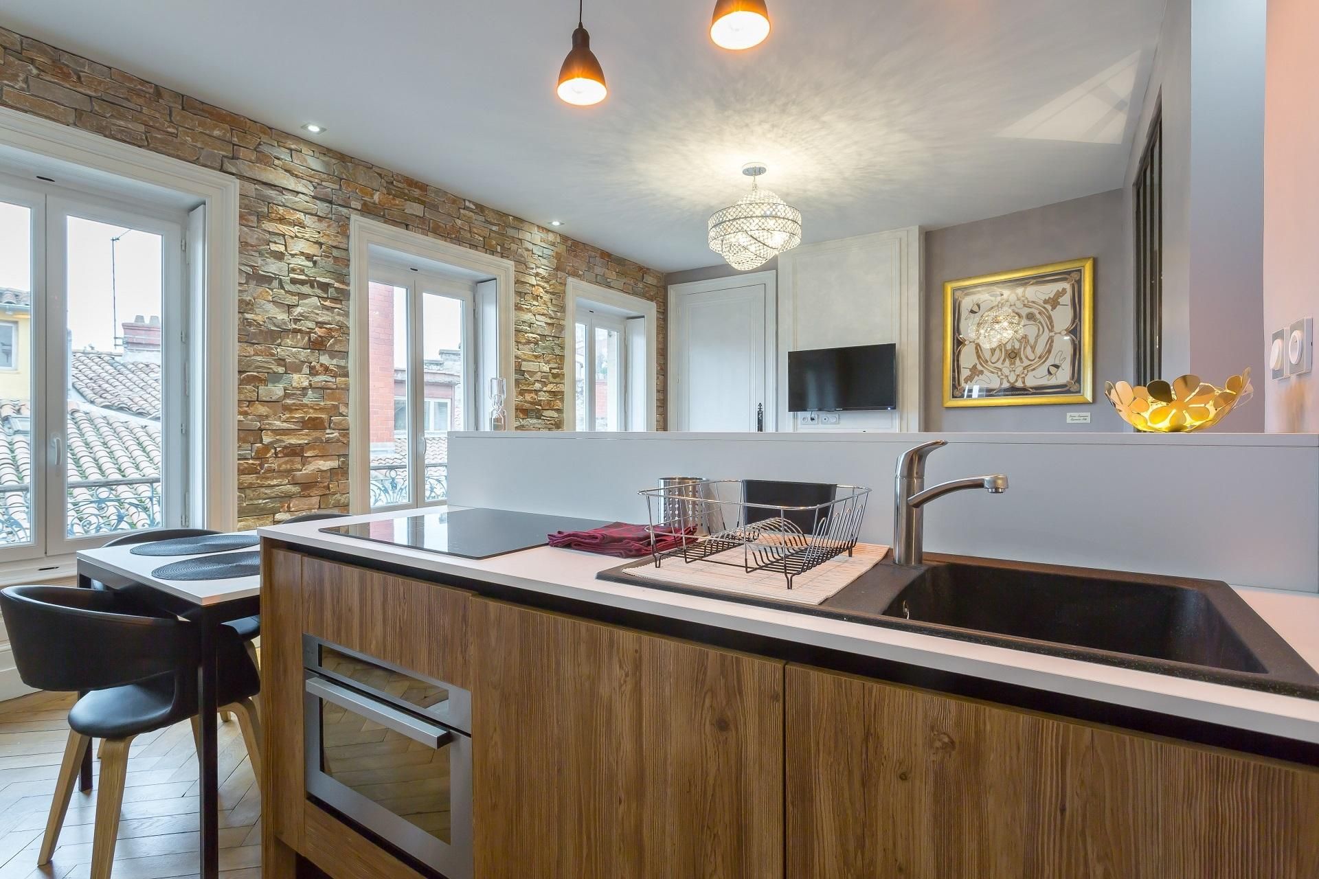 Appartement-SDB privée avec douche-Les toits du Vieux Lyon