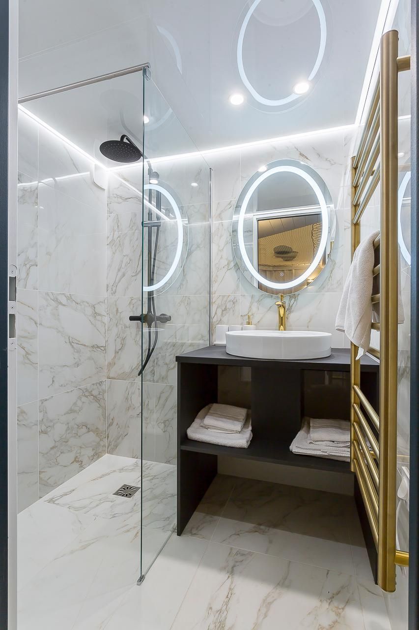 Suite LUXE cordeliers 1-Apartment-Ensuite with Bath-Courtyard view