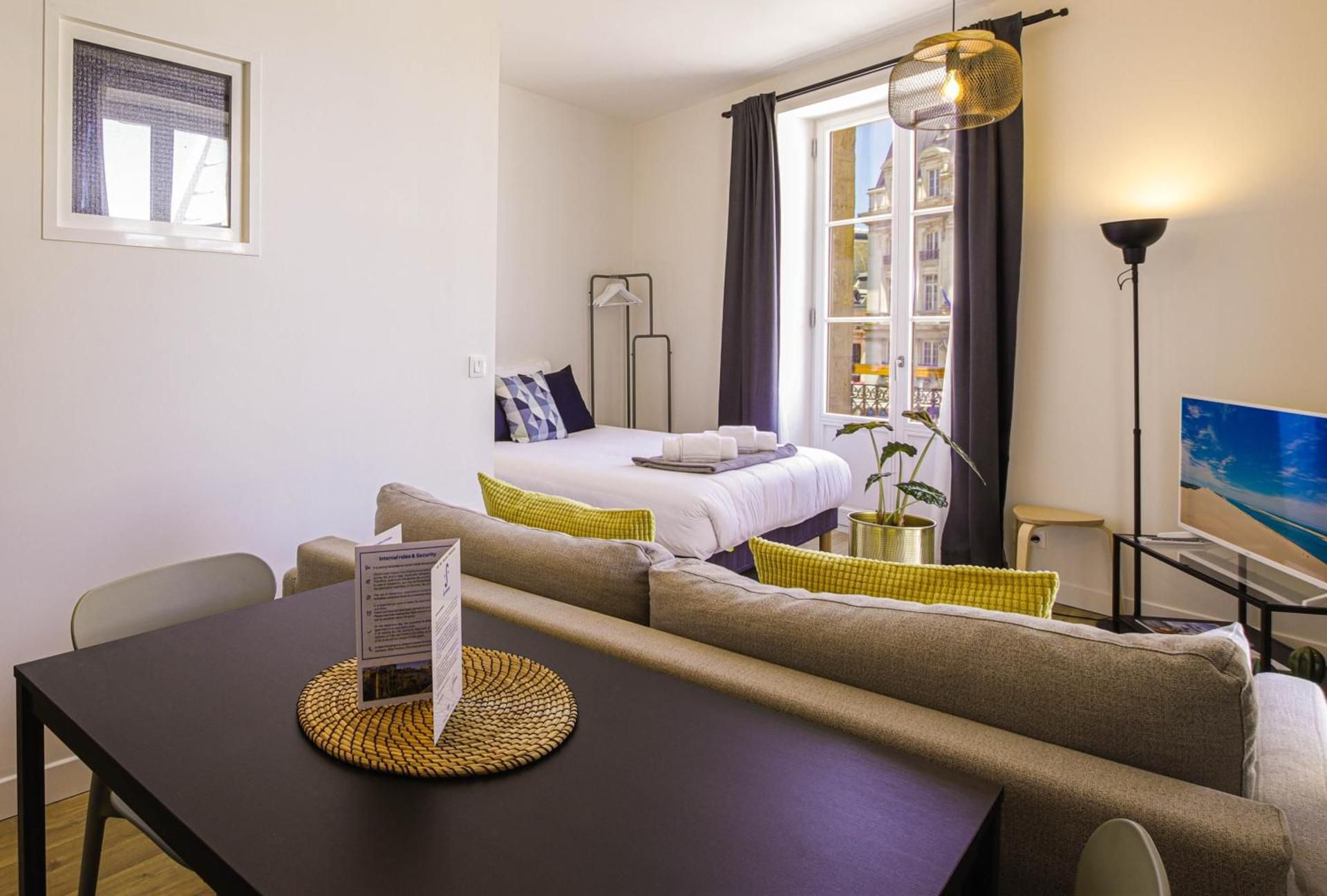 Studio Apartment