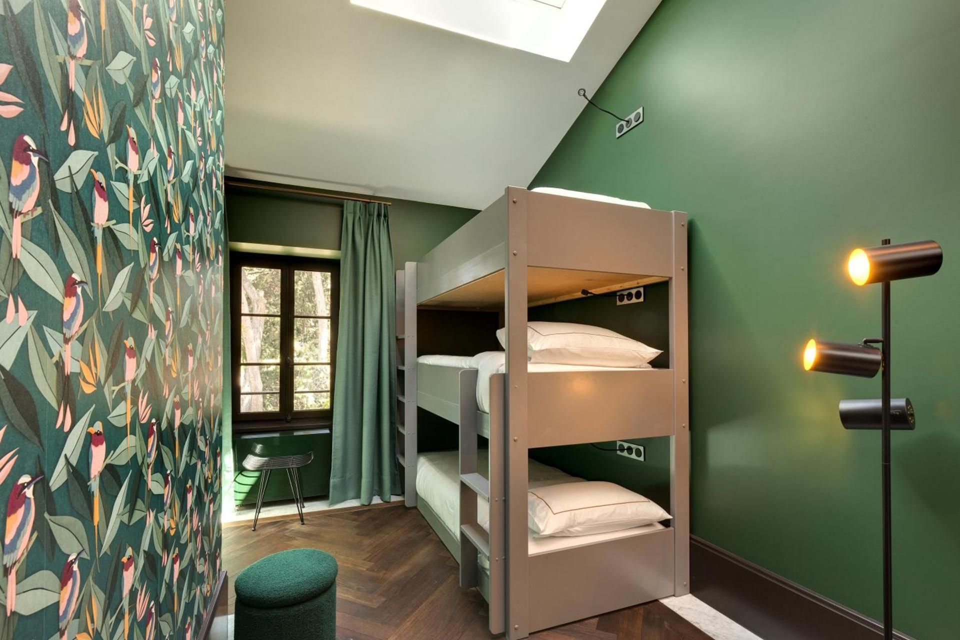 Bunk Bed in Mixed Dormitory Room
