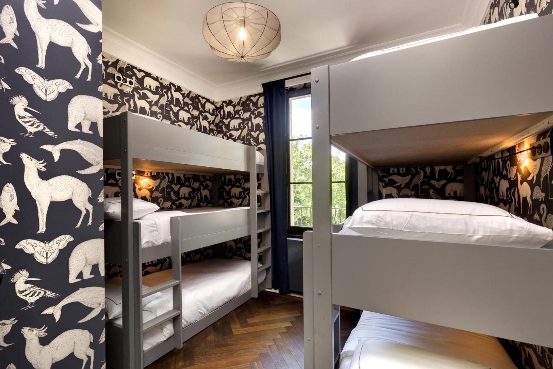 Mixed Dormitory Room