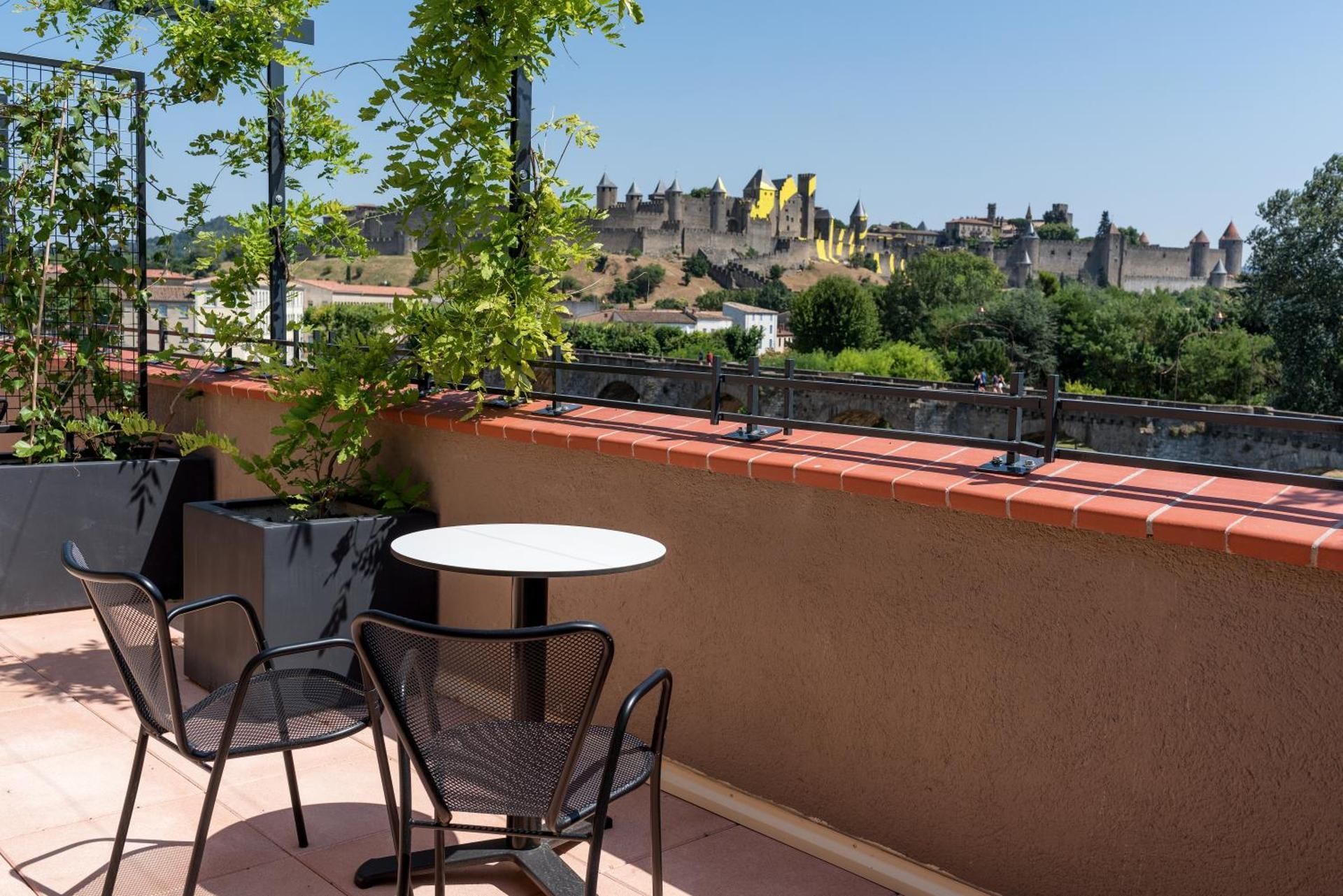 Deluxe Double Room with Castle View