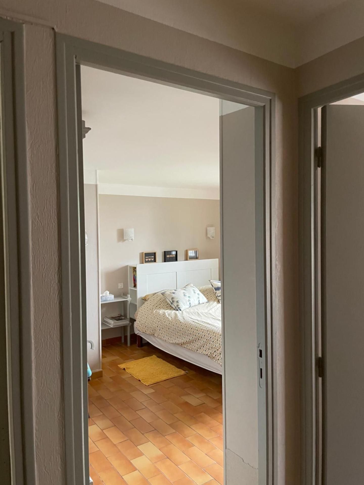 Apartment with Garden View