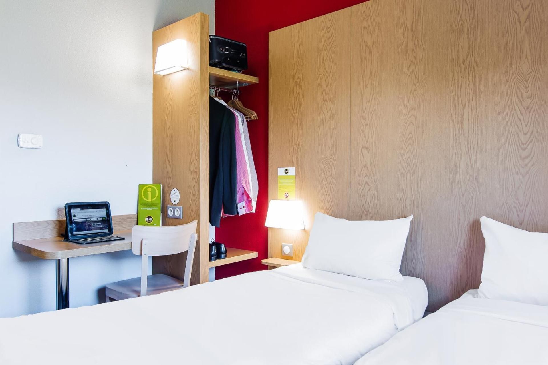 Twin Room - Non-Smoking
