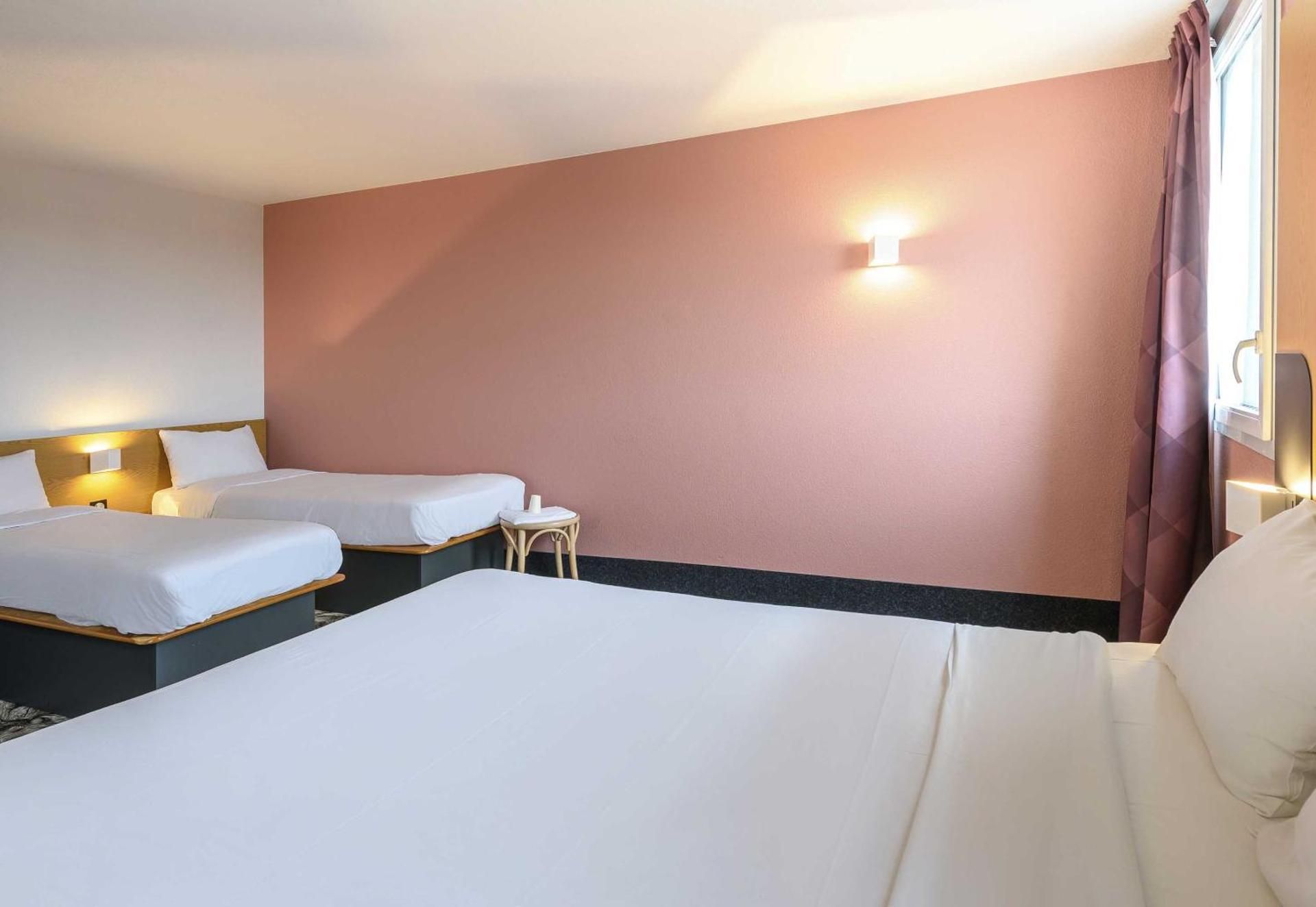 Quadruple Room - Non-Smoking