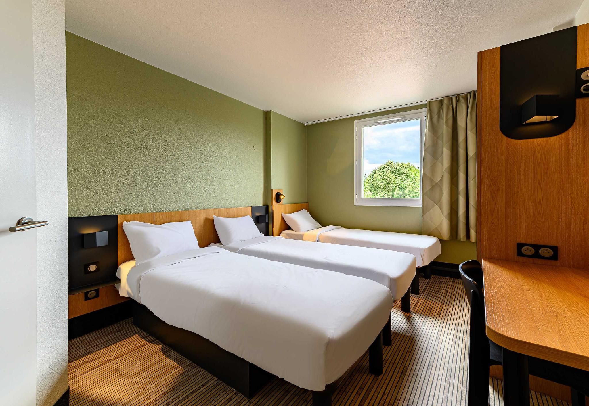 Classic Triple Room