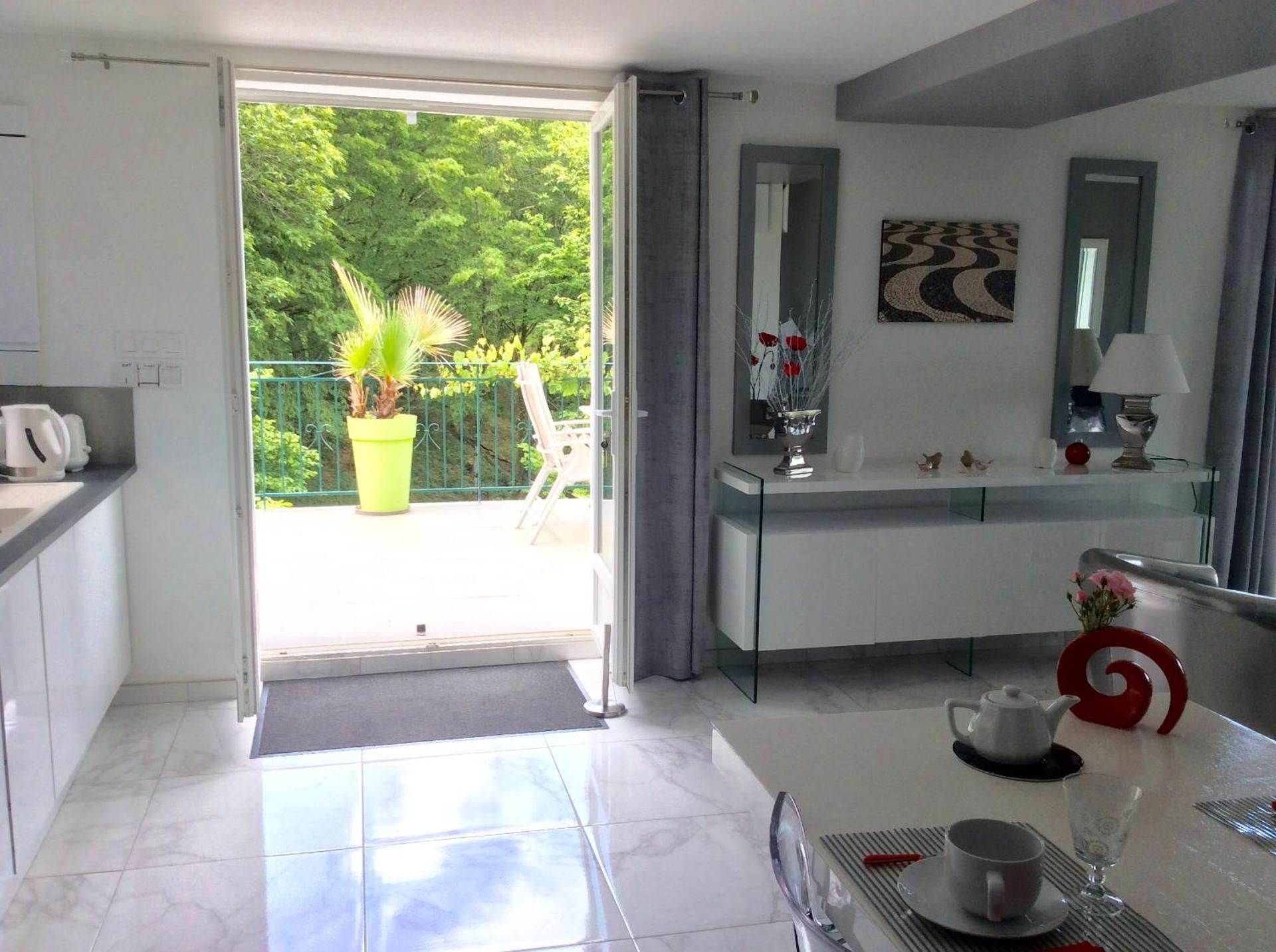 Queen Suite