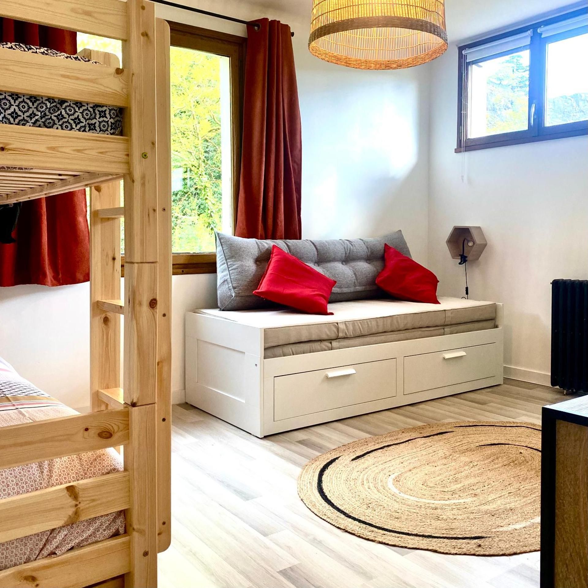 Three-Bedroom Apartment with Mountain View