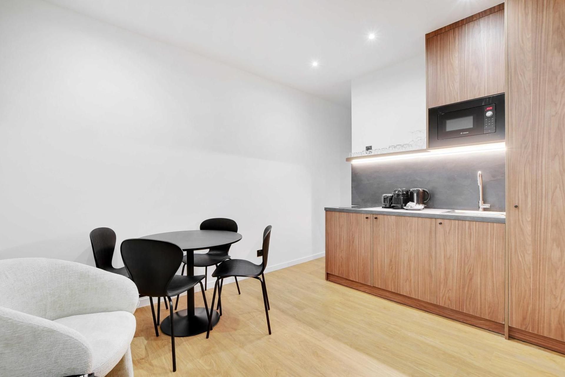 Two-Bedroom Deluxe Apartment