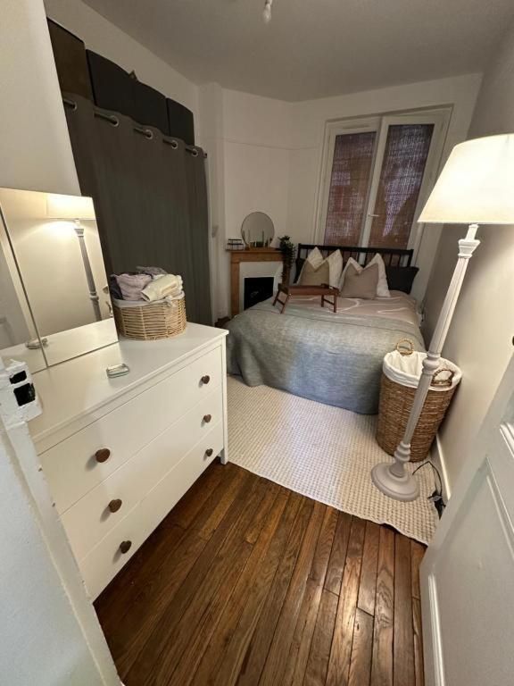 One-Bedroom Apartment with Garden View