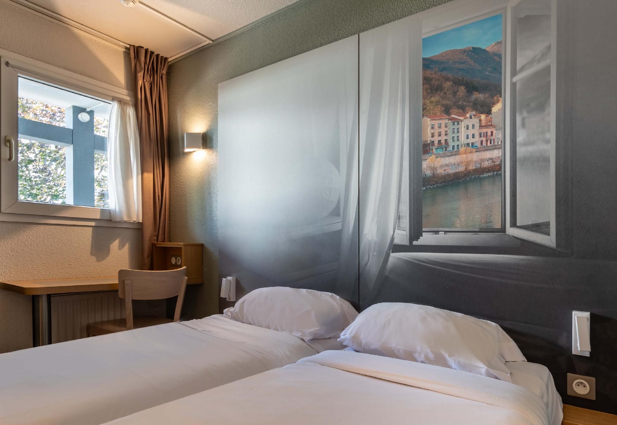 B&B HOTEL Grenoble Universite 1 Twin Room