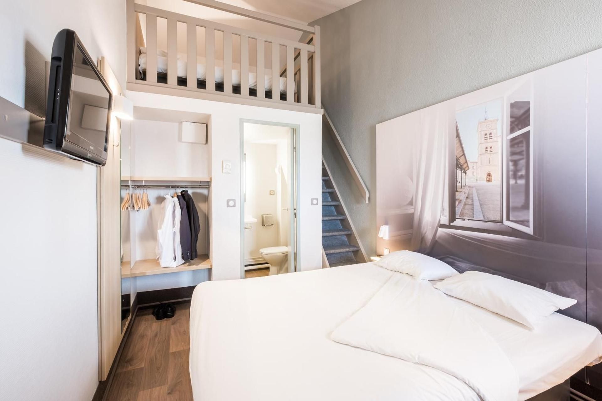 Quadruple Room - Non-Smoking