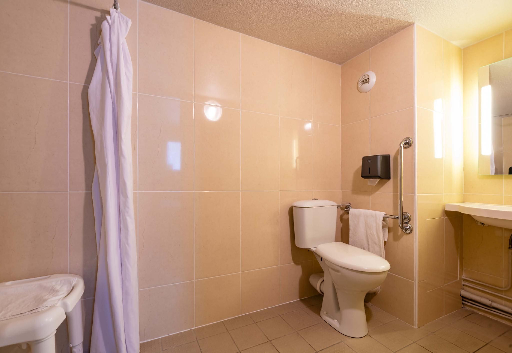 Double Room - Disability Access