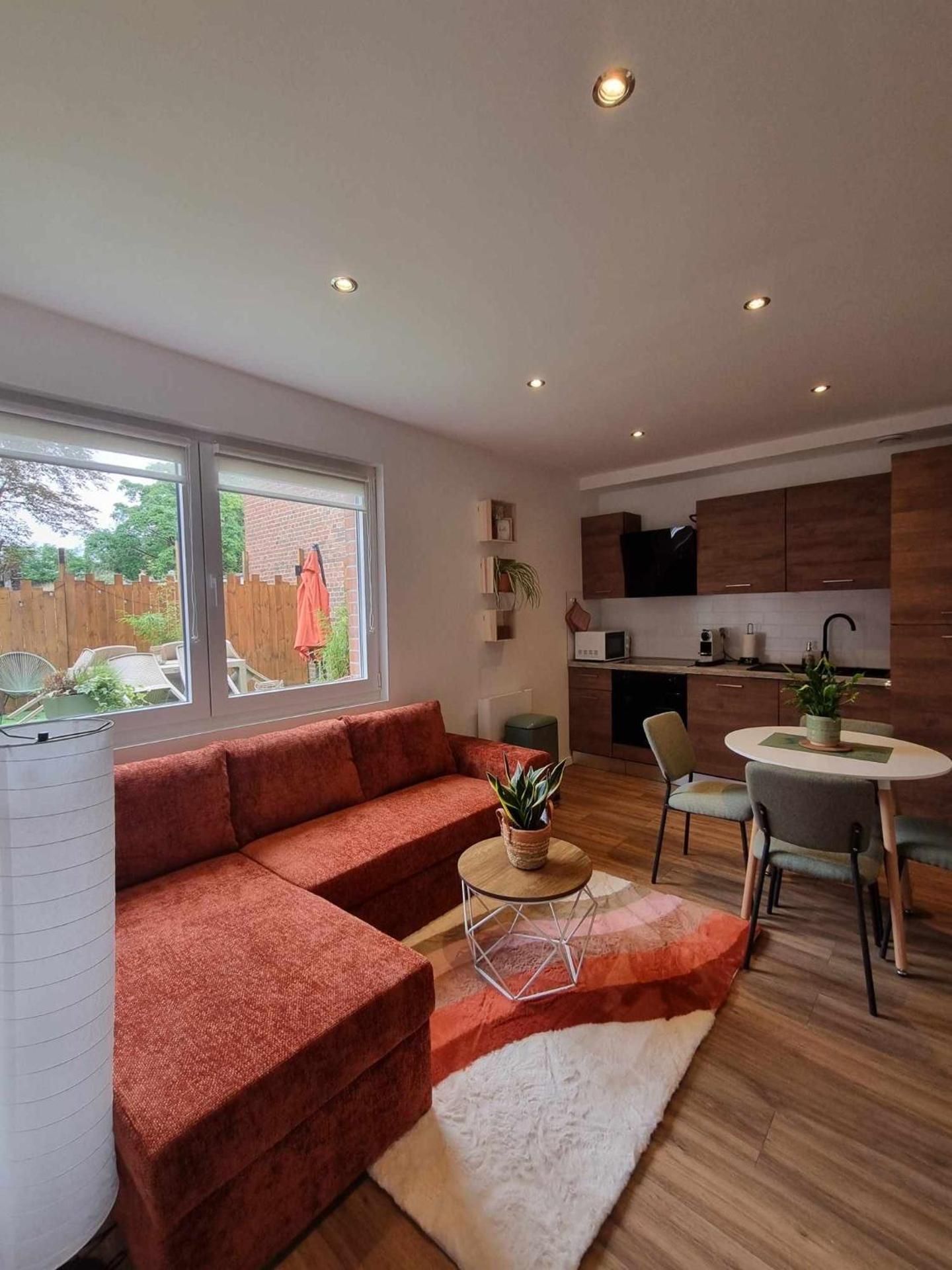 One-Bedroom Apartment