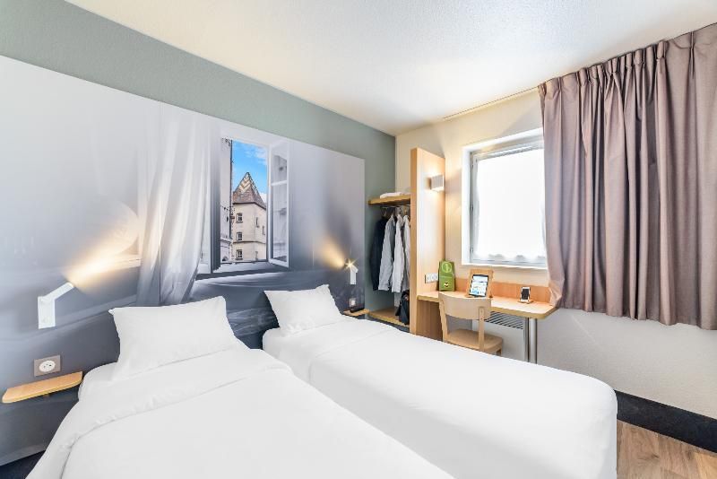 Twin Room - Non-Smoking