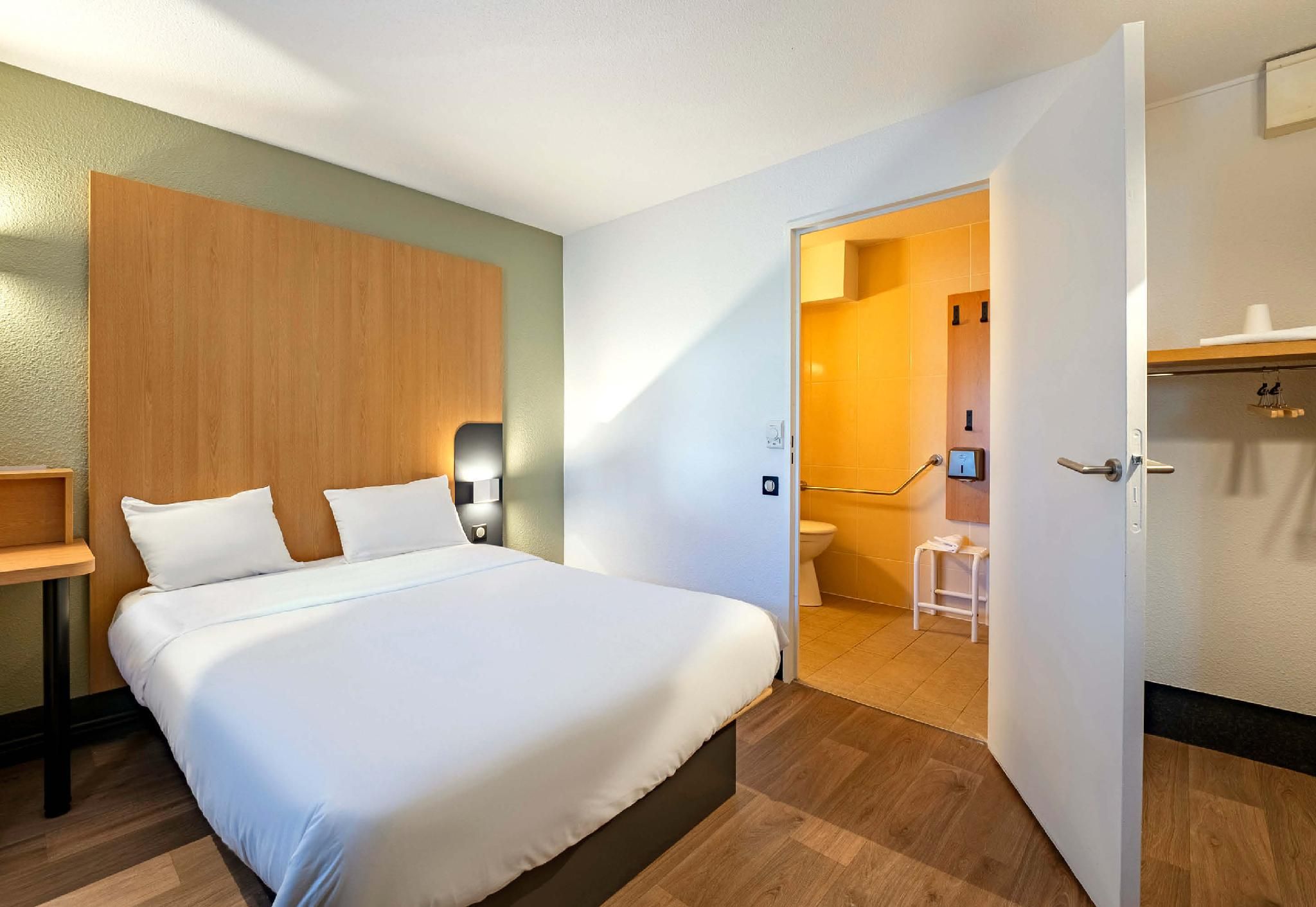 Double Room - Disability Access