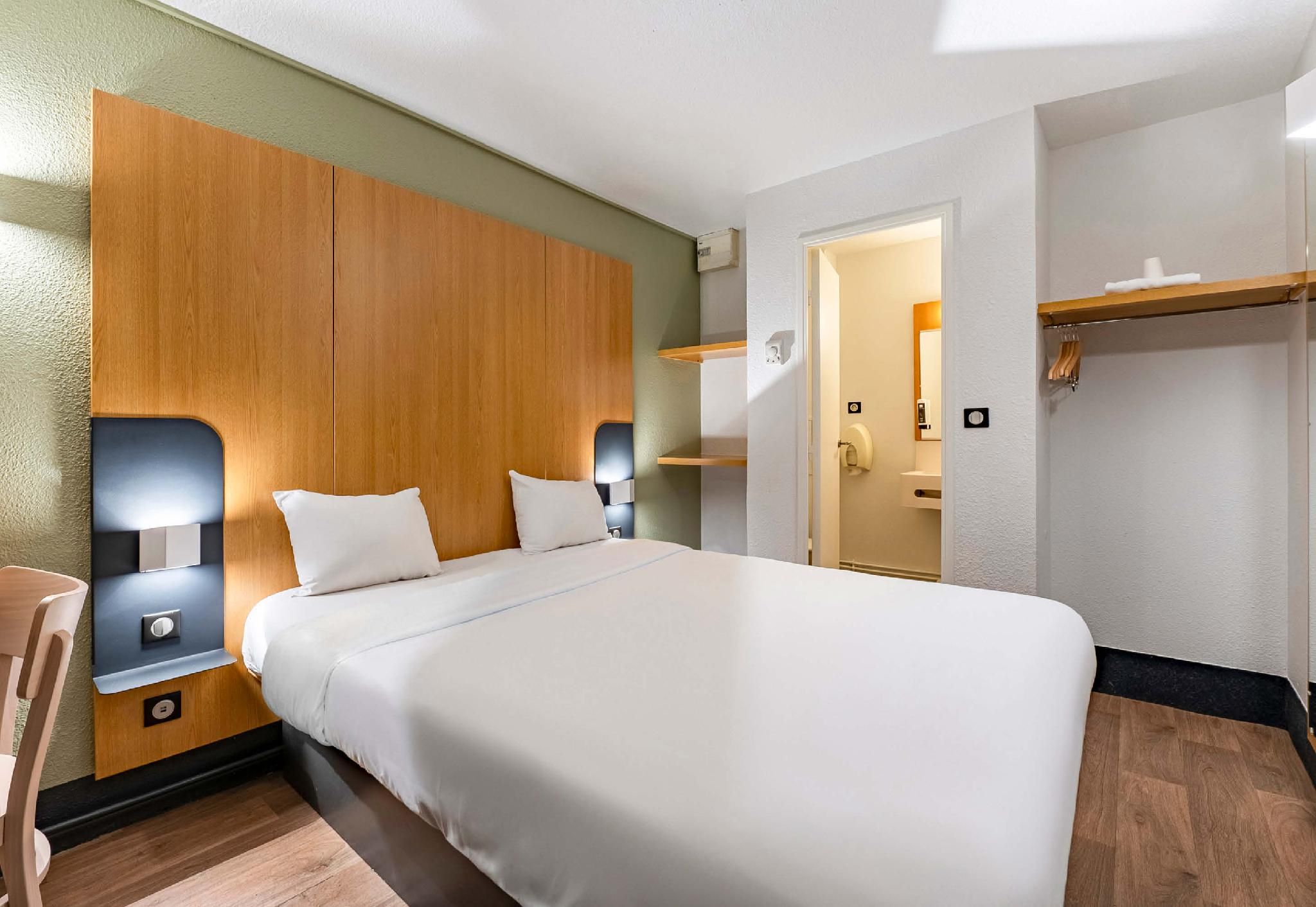 Double Room - Non-Smoking