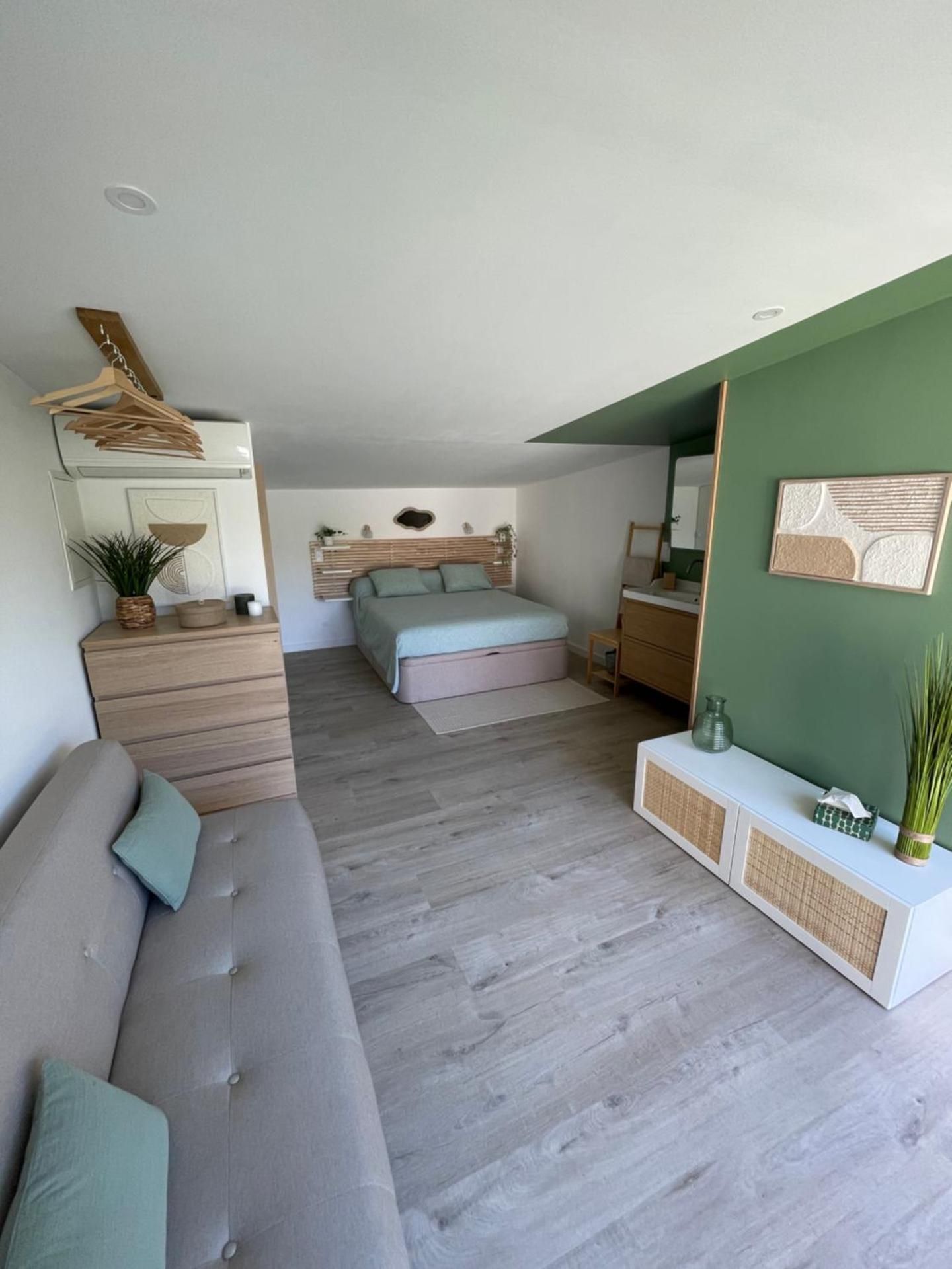 Double Room with Private Bathroom
