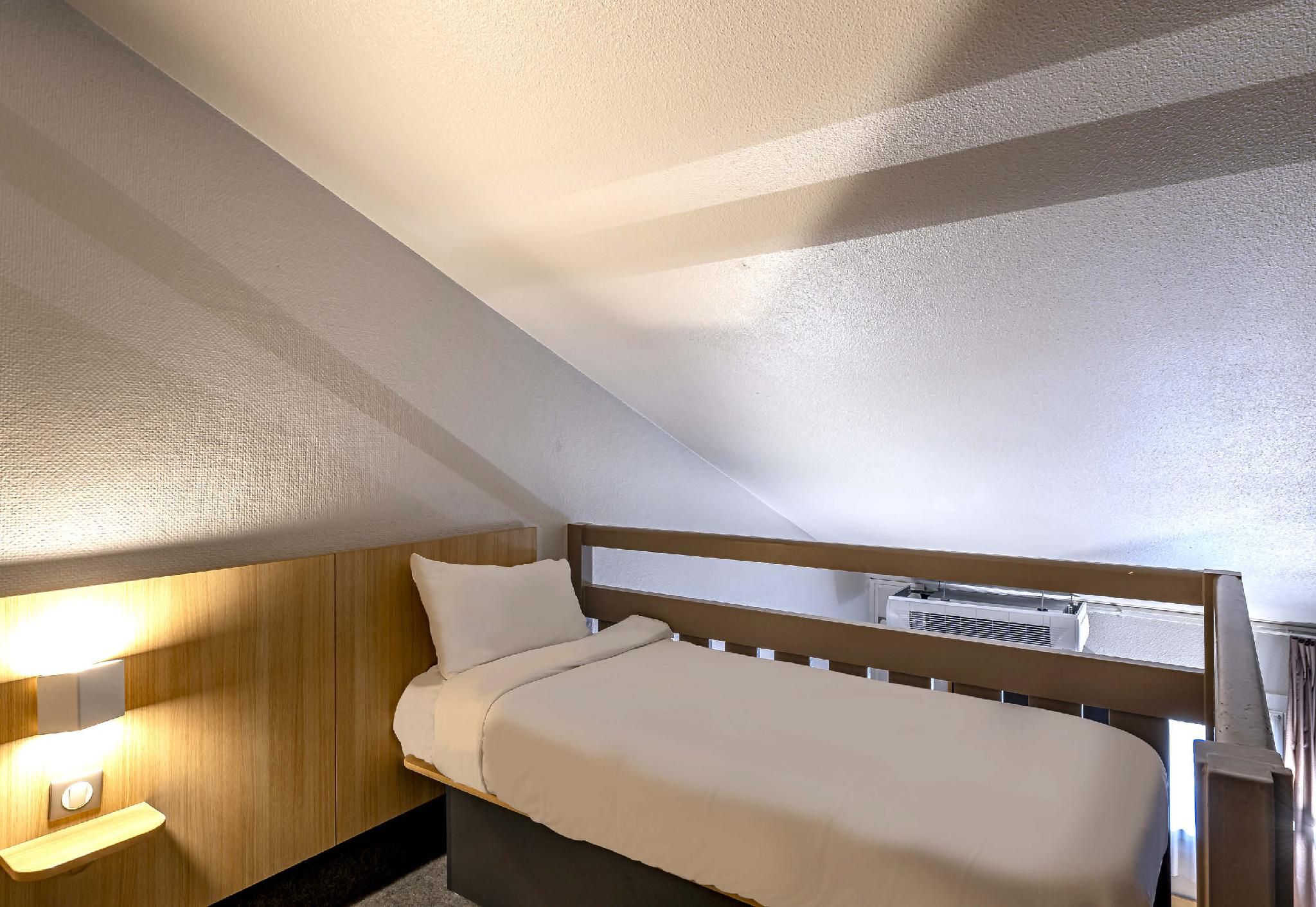 Classic Quadruple Room