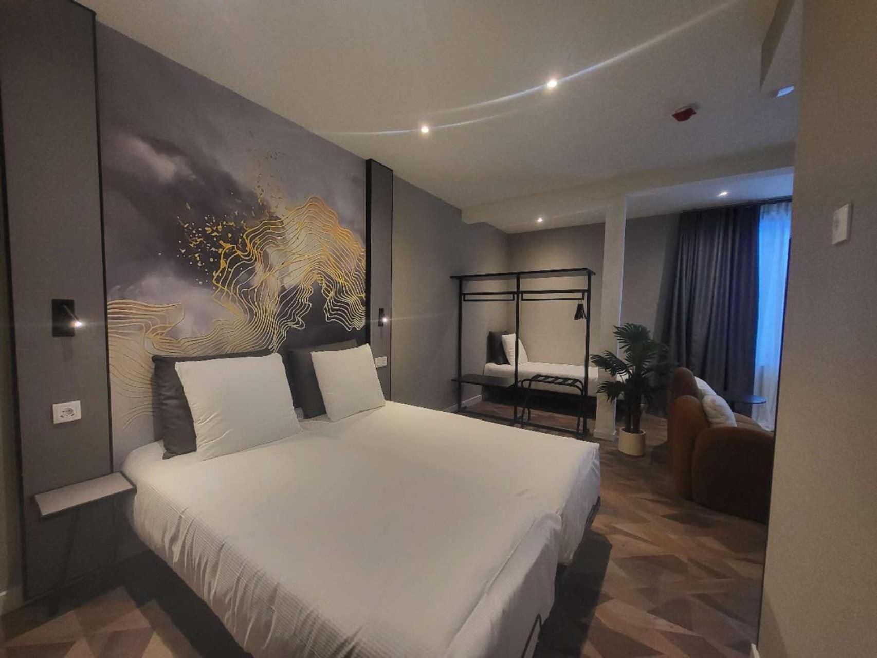 Nebula Hotel by Ine's Family Room 2