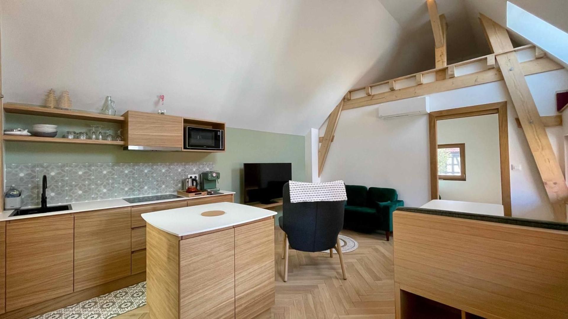 Deluxe Family Suite