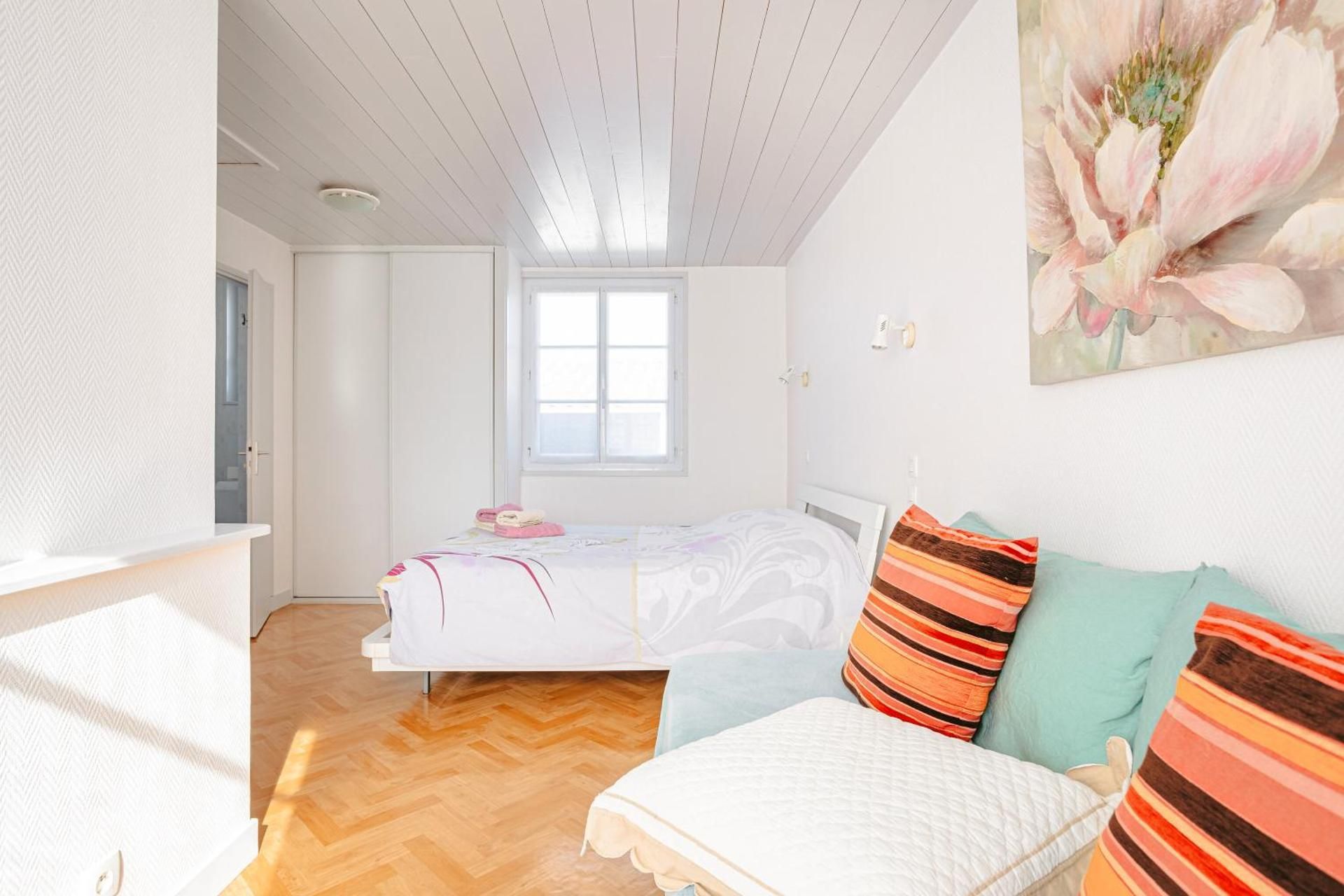Triple Room with Bathroom