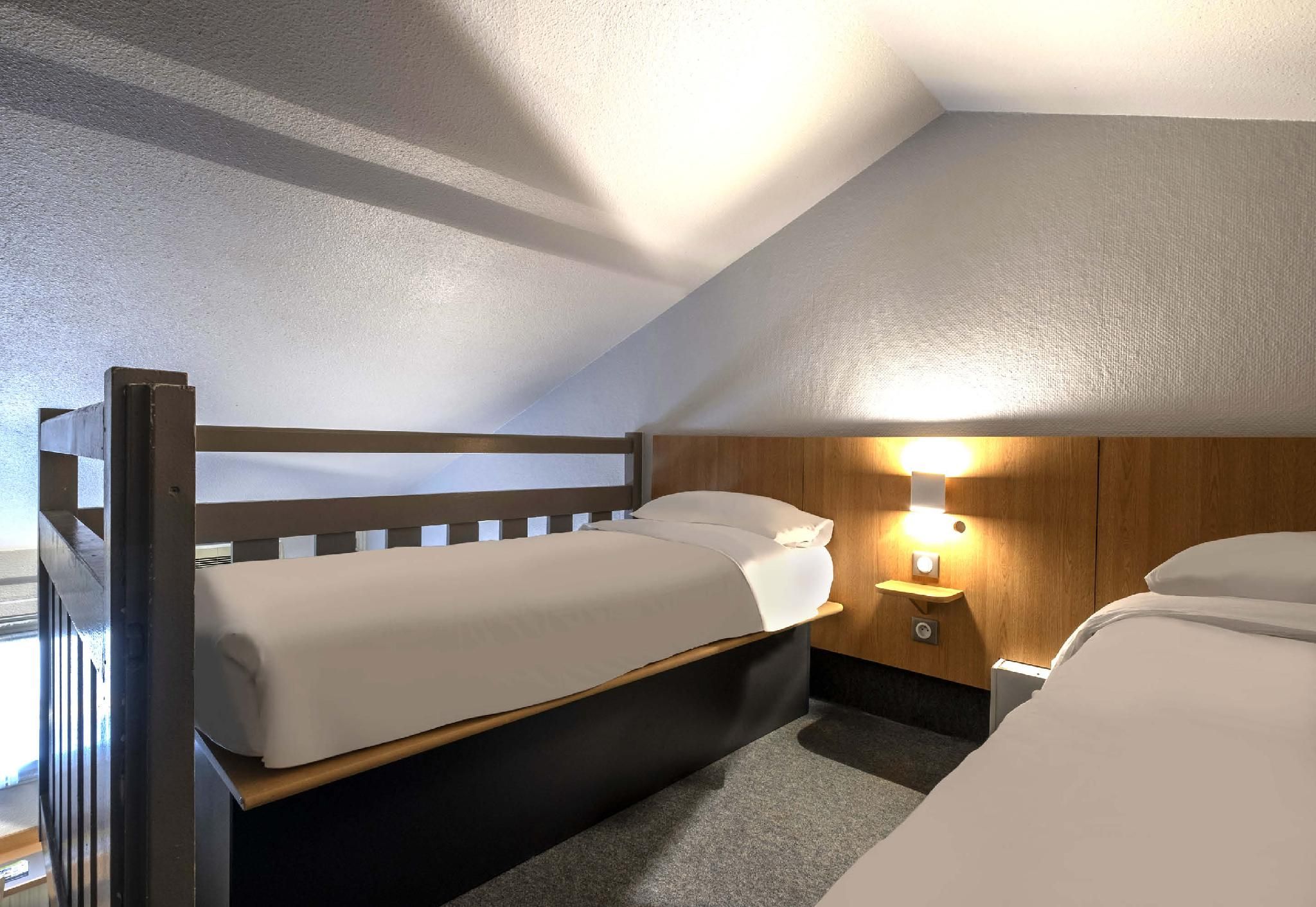 Quadruple Room - Non-Smoking