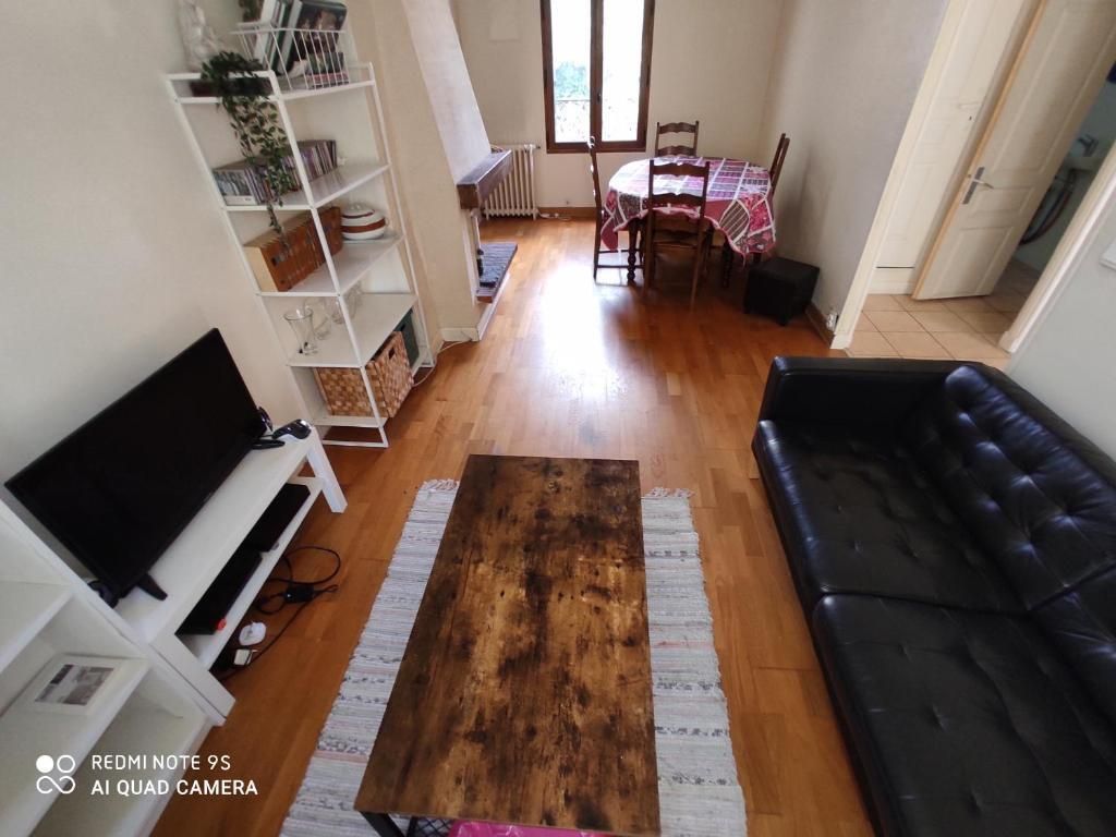 Double room-Comfort-Shared Bathroom-Balcony