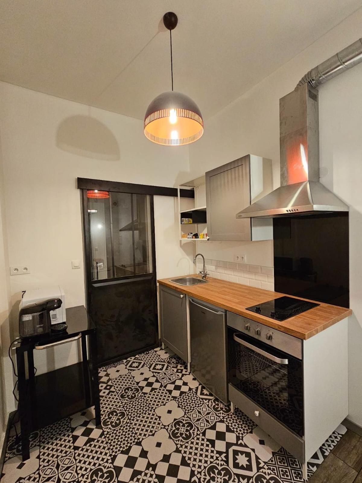Studio Apartment