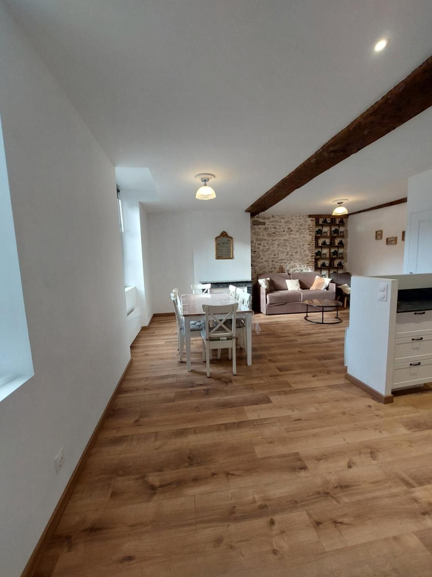 Three-Bedroom Deluxe Apartment