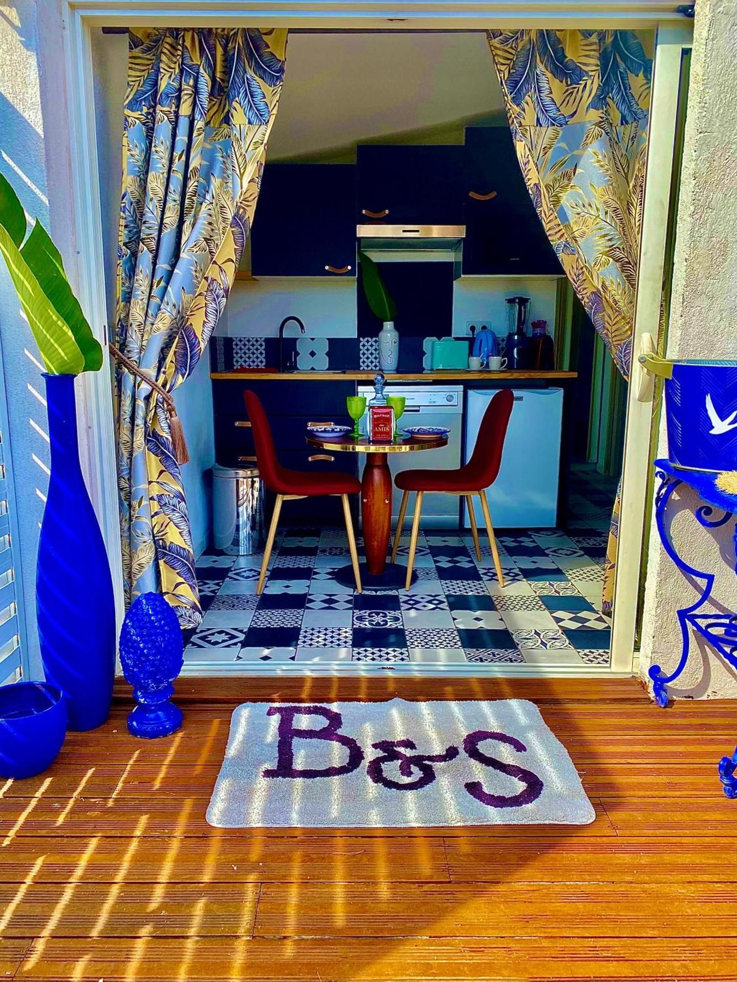 Studio with Sea View