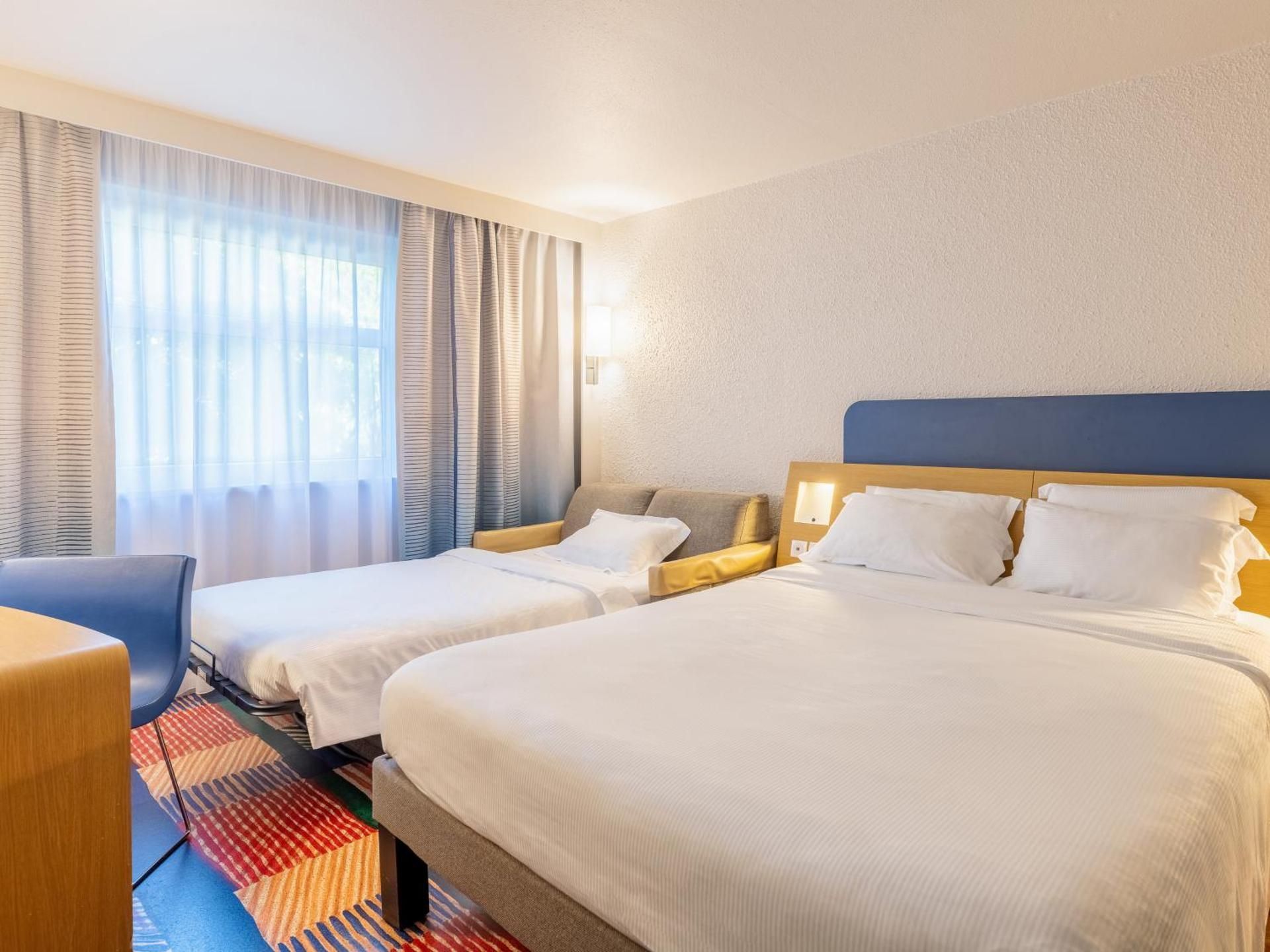 Standard Room - 1 double bed and single sofa bed