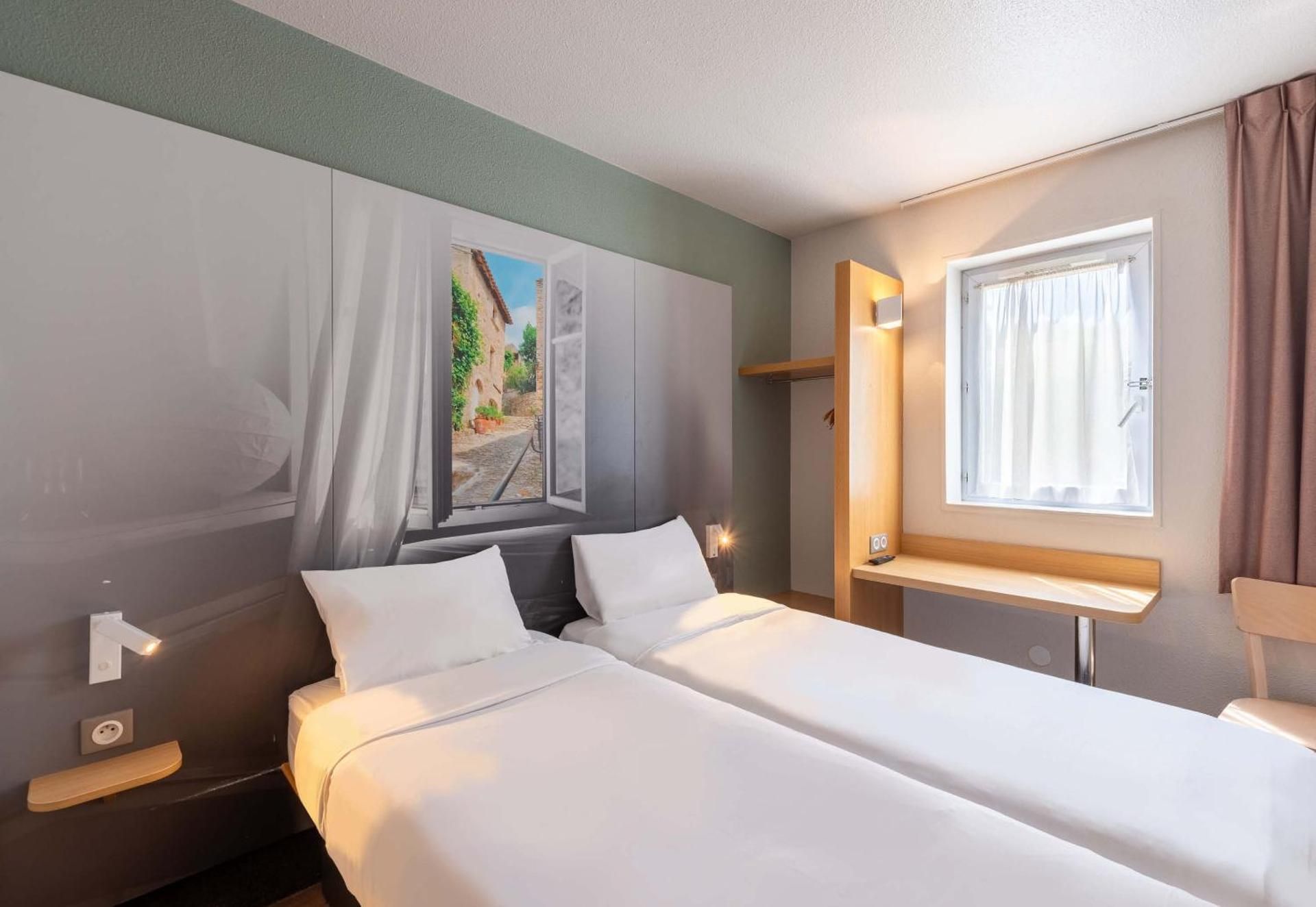 Twin Room - Non-Smoking