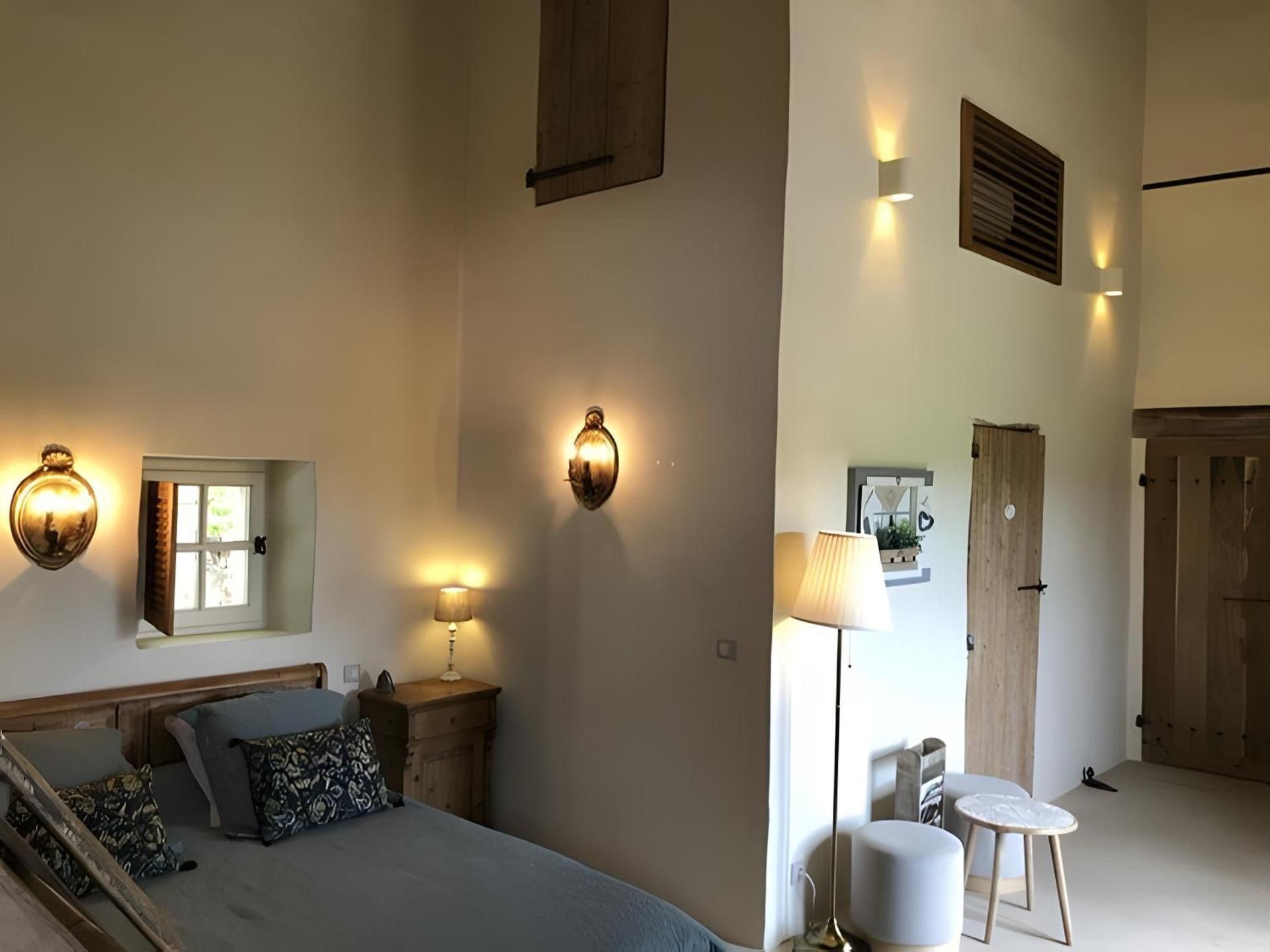 Superior One-Bedroom Apartment with Balcony