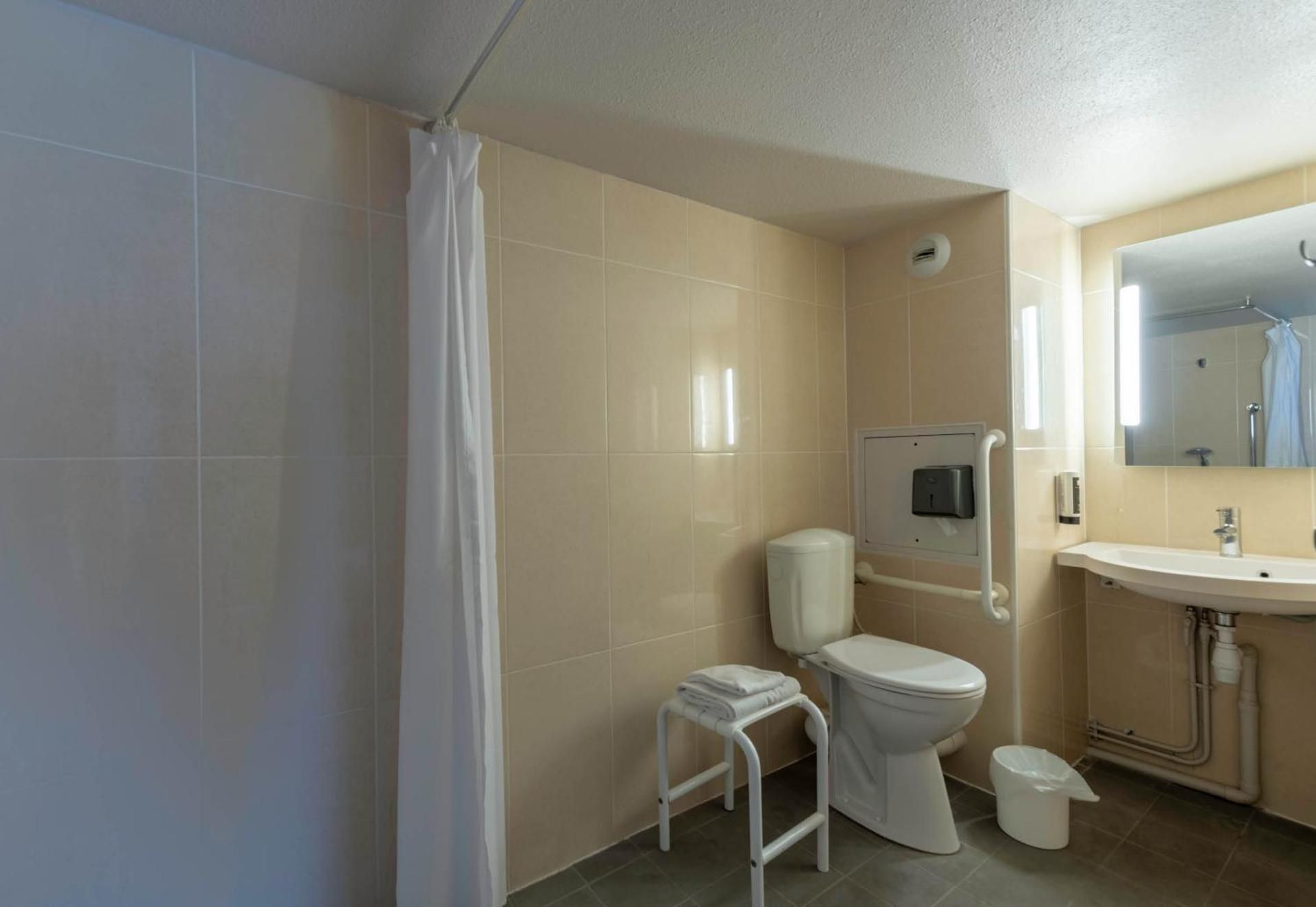 Double Room - Disability Access - Non-Smoking